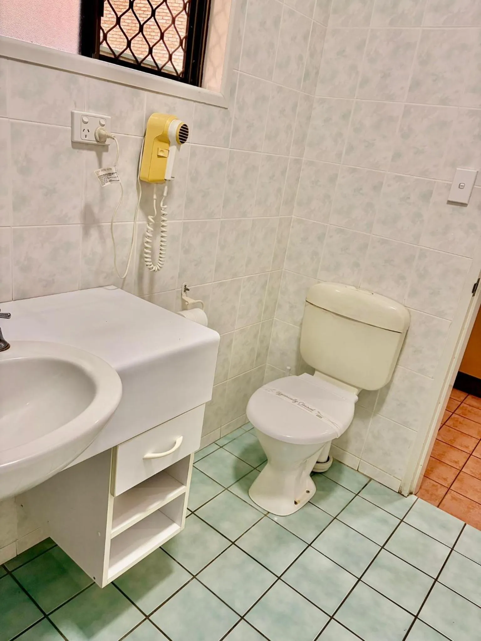 Bathroom in Townview Motel