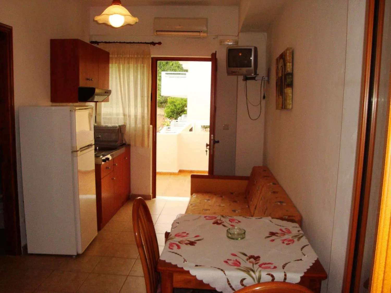 Kitchen or kitchenette in Anniko