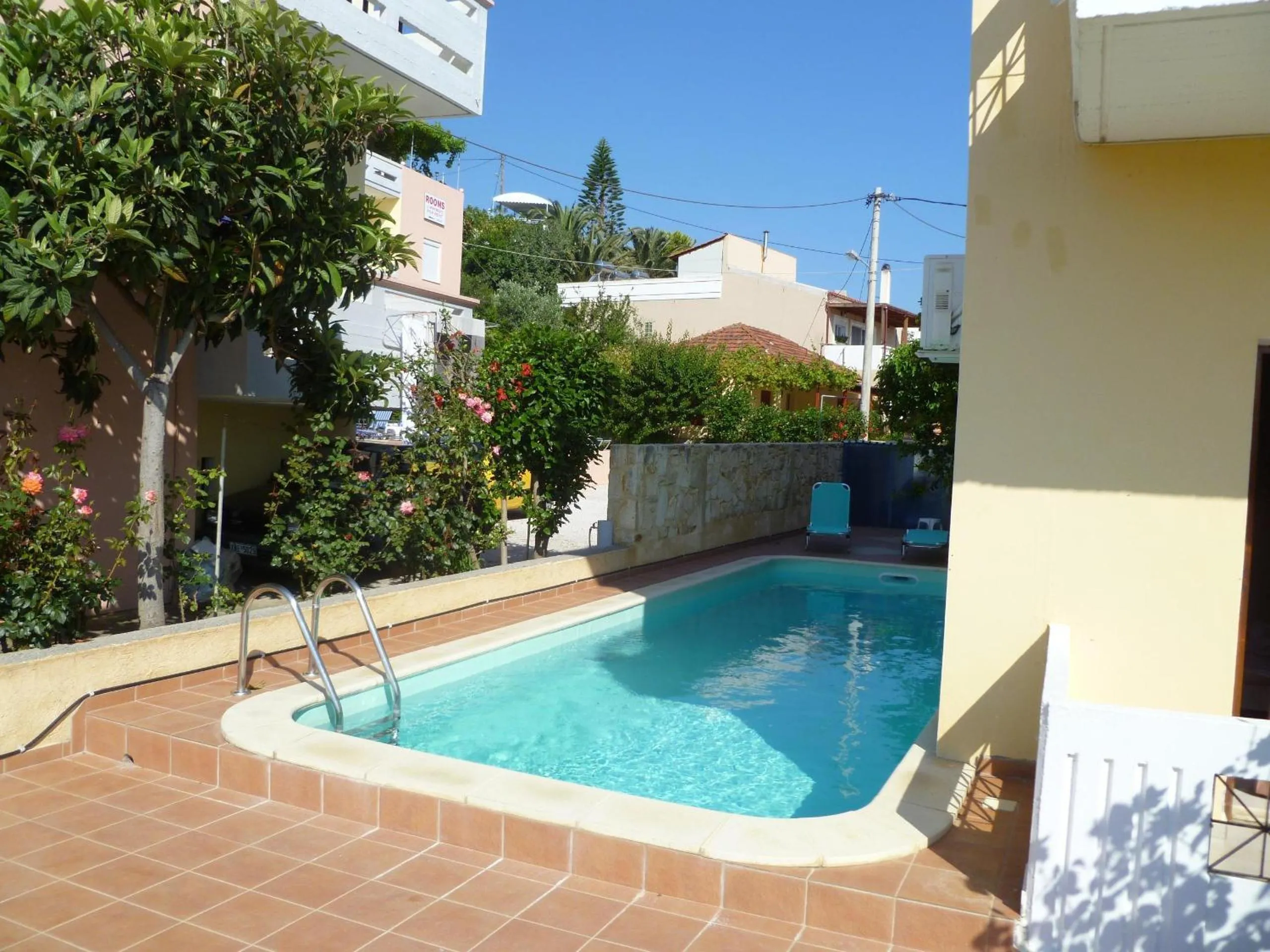 Swimming pool in Anniko