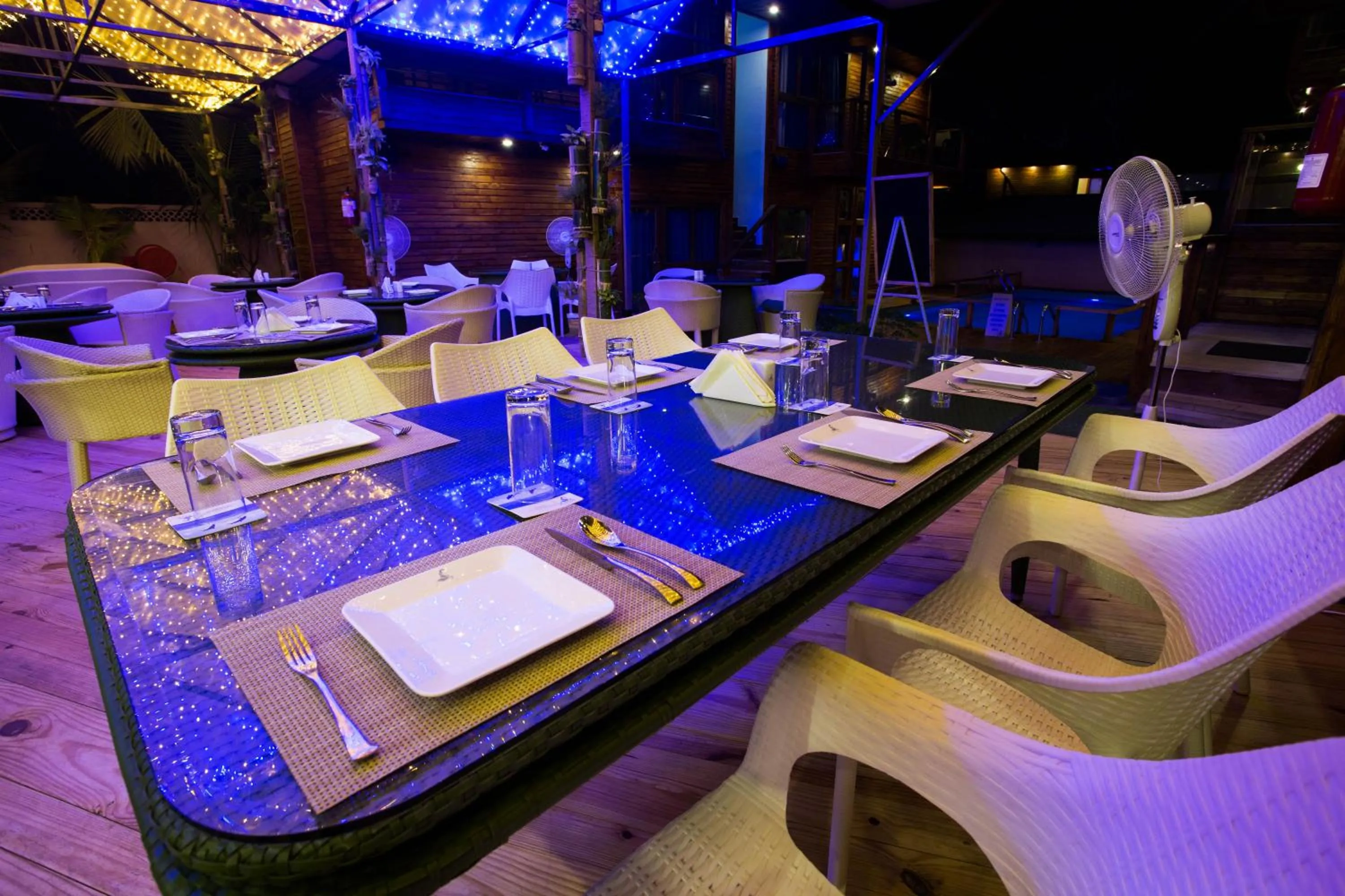 Restaurant/places to eat in The Baga Beach Resort