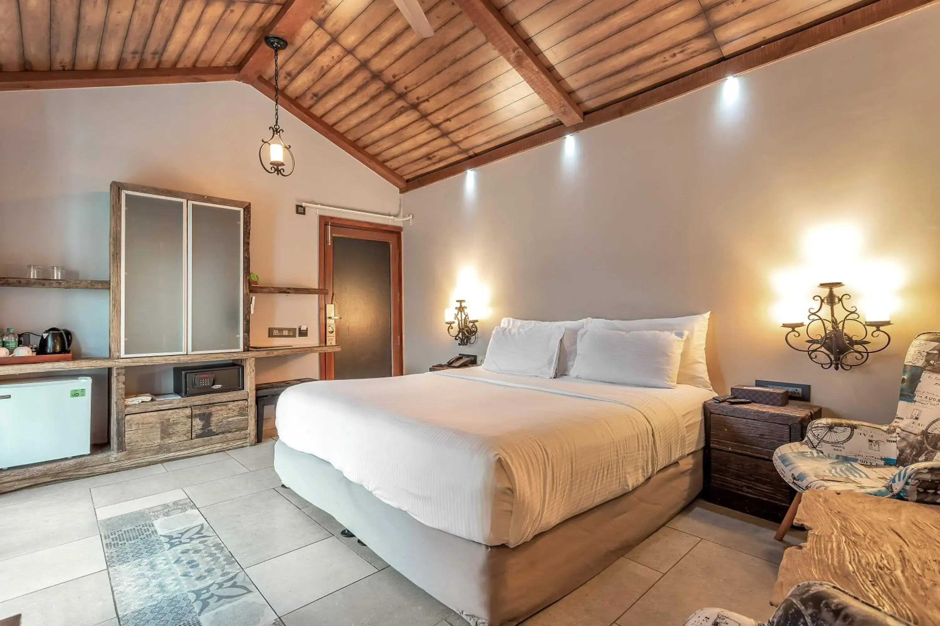 Bed in The Baga Beach Resort Bed in The Baga Beach Resort