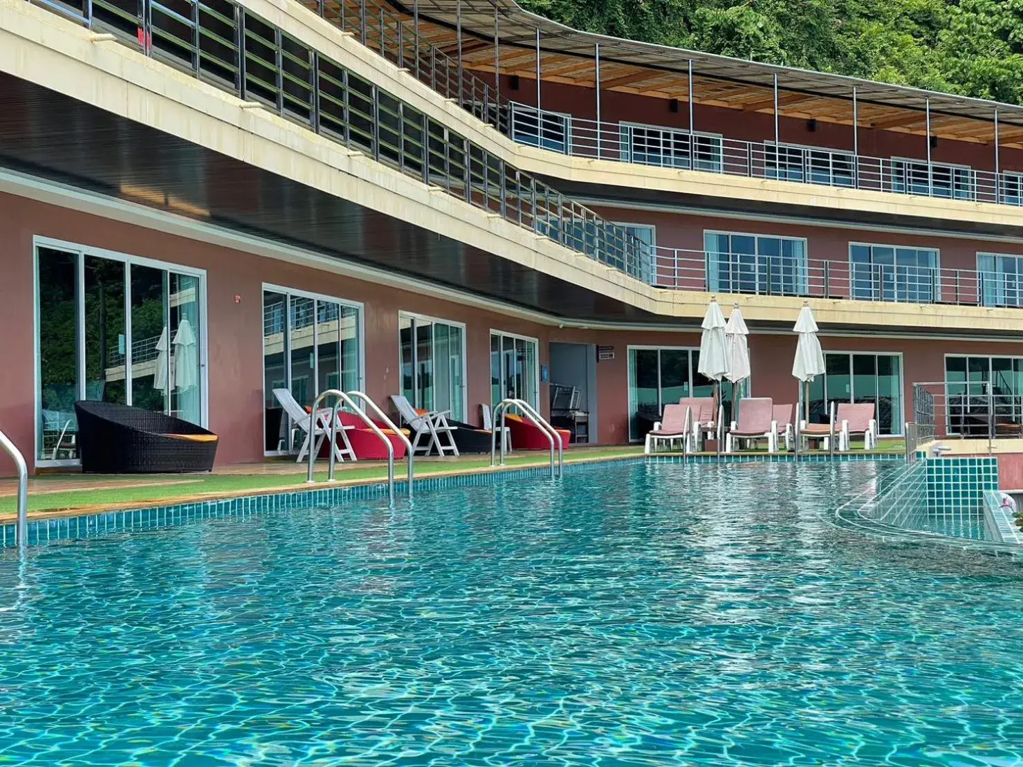 Property building in Phi Phi Cliff Beach Resort Property building in Phi Phi Cliff Beach Resort