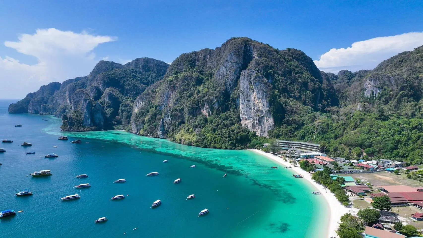 Natural landscape in Phi Phi Cliff Beach Resort
