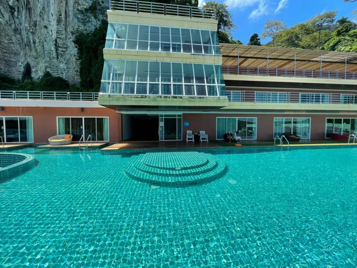 Property building in Phi Phi Cliff Beach Resort Property building in Phi Phi Cliff Beach Resort