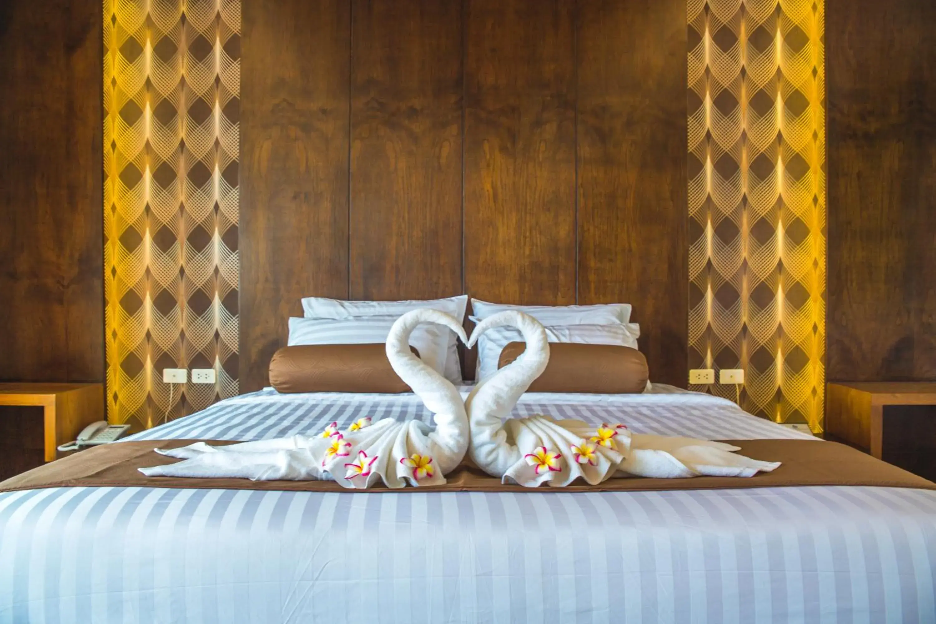 Bedroom, Bed in Phi Phi Cliff Beach Resort Bedroom, Bed in Phi Phi Cliff Beach Resort