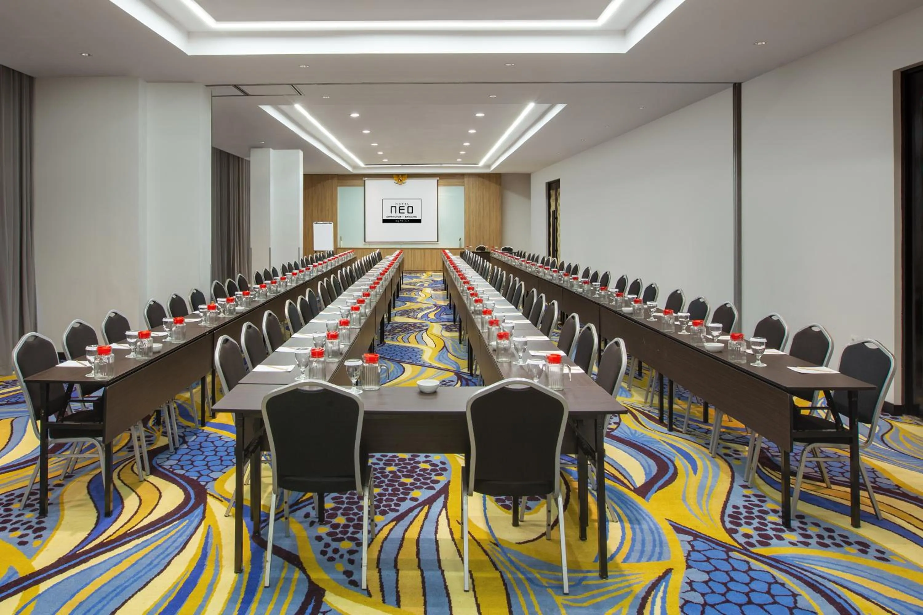 Meeting/conference room in Neo Dipatiukur Bandung by ASTON