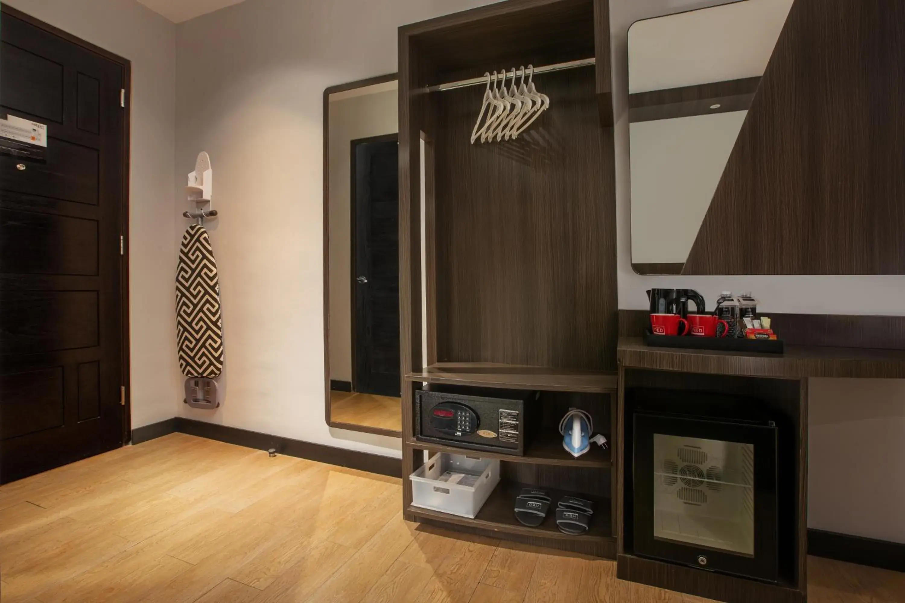 Bedroom in Neo Dipatiukur Bandung by ASTON Bedroom in Neo Dipatiukur Bandung by ASTON