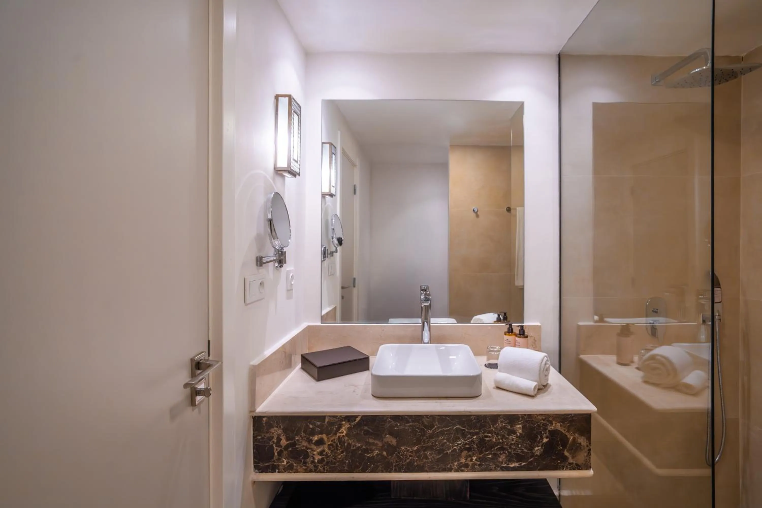 Shower in Amanar Hôtel & Spa Ouarzazate