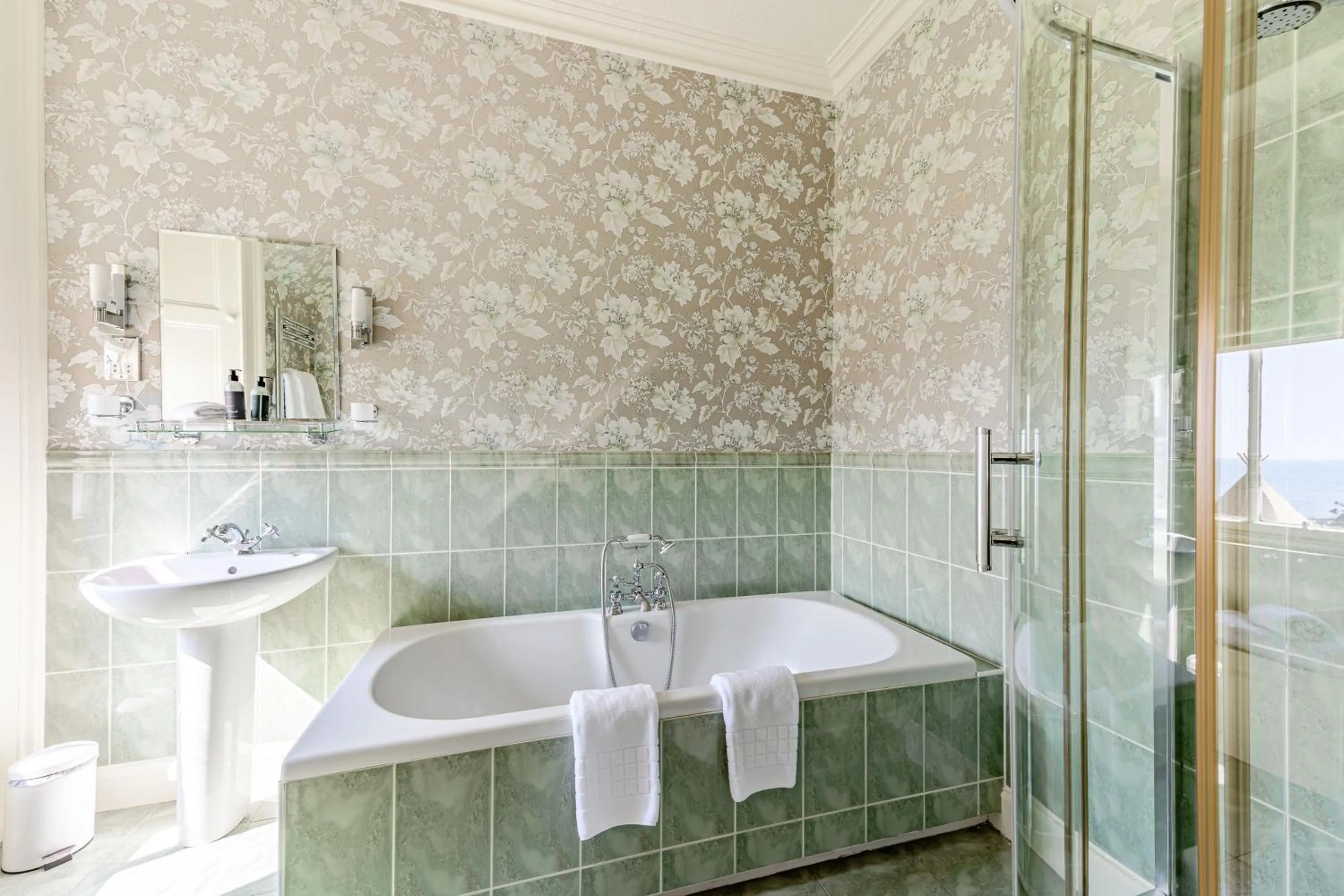 Bathroom in Knockinaam Lodge