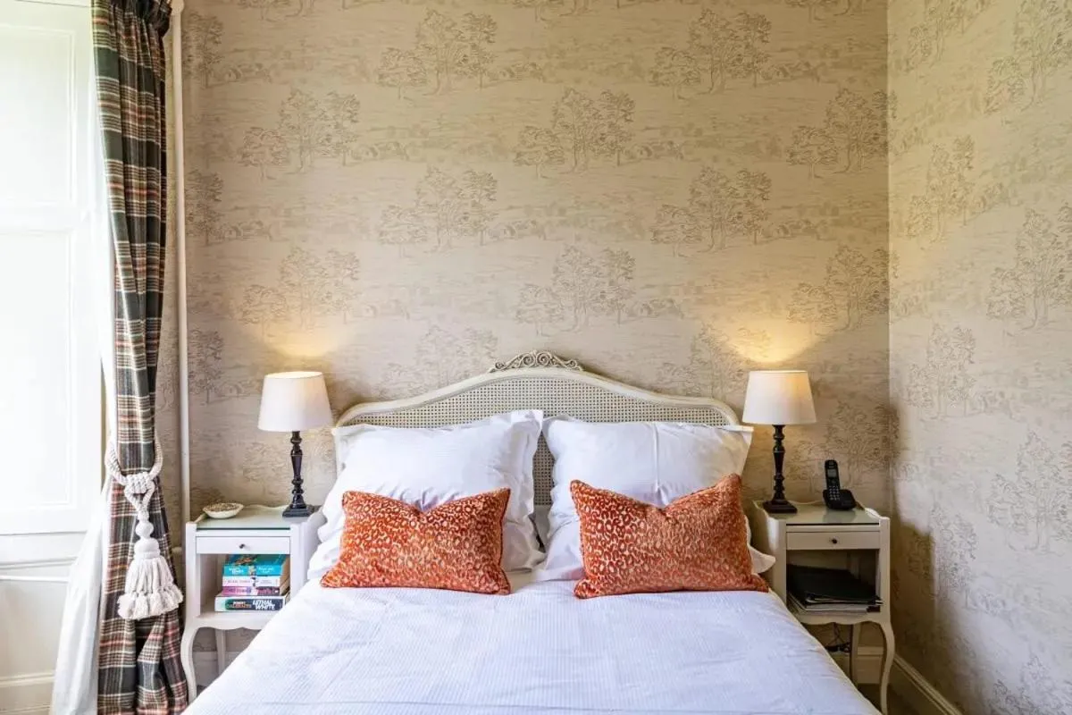 Bed in Knockinaam Lodge