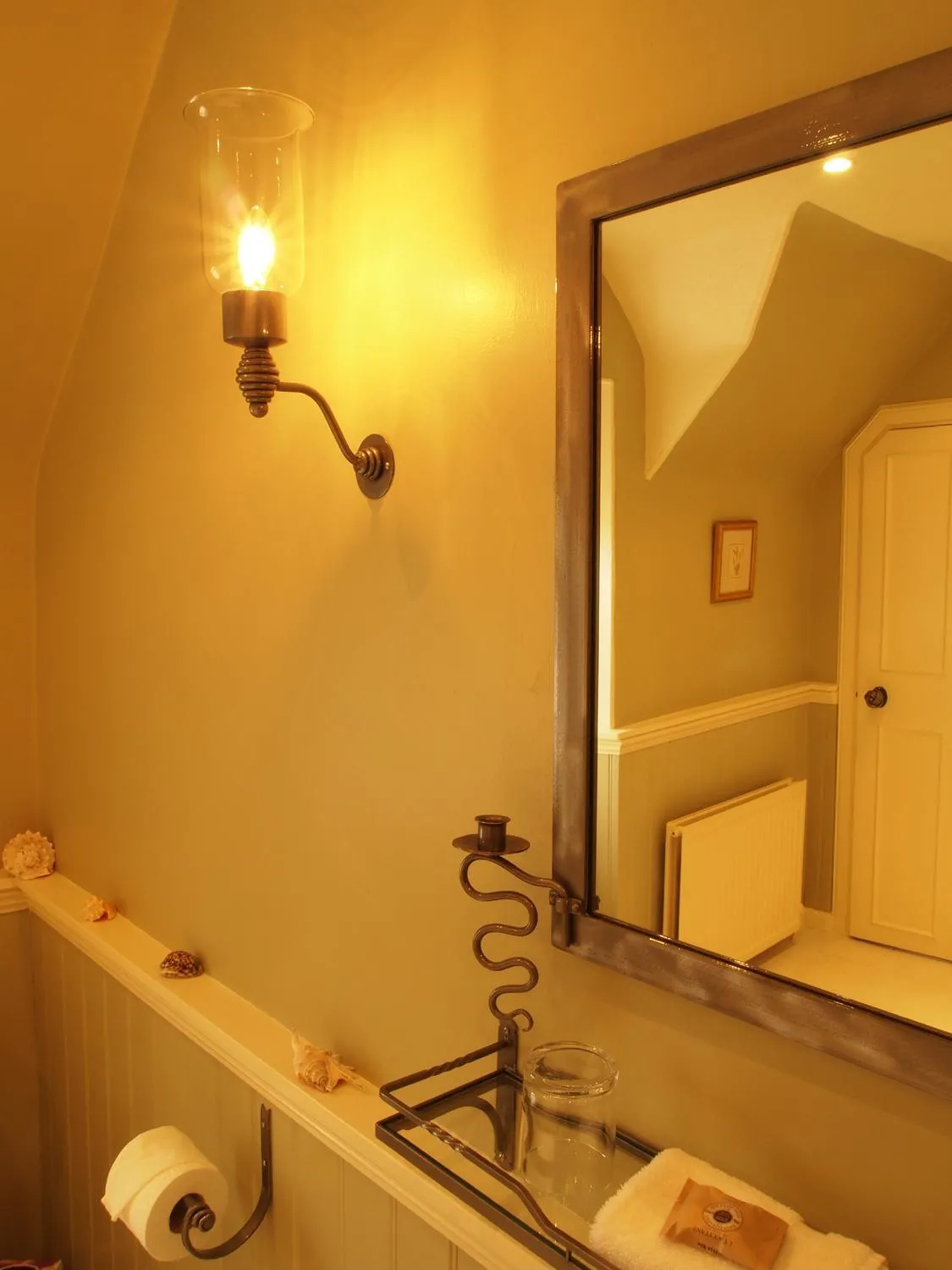 Bathroom in Knockinaam Lodge