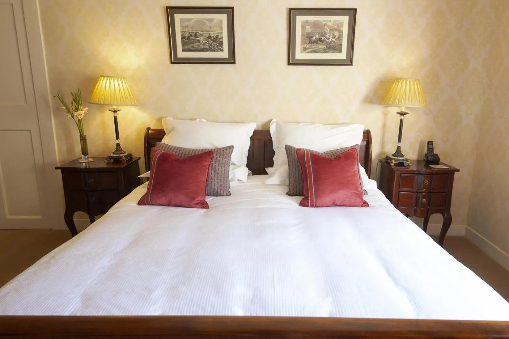 Bedroom, Bed in Knockinaam Lodge