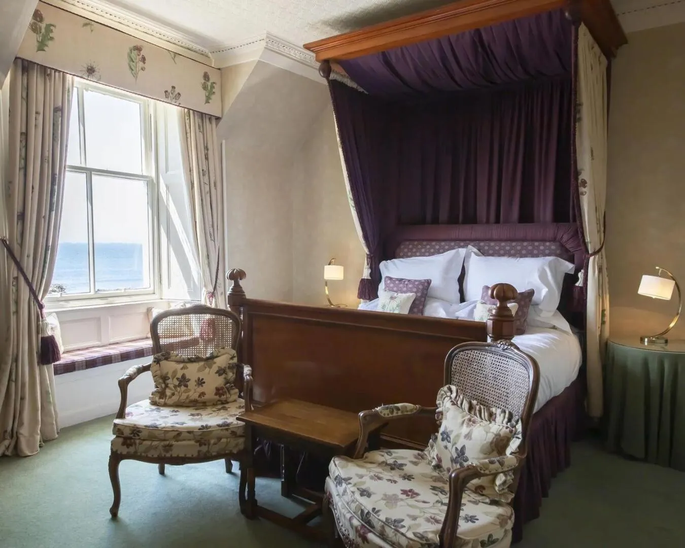 Bed in Knockinaam Lodge