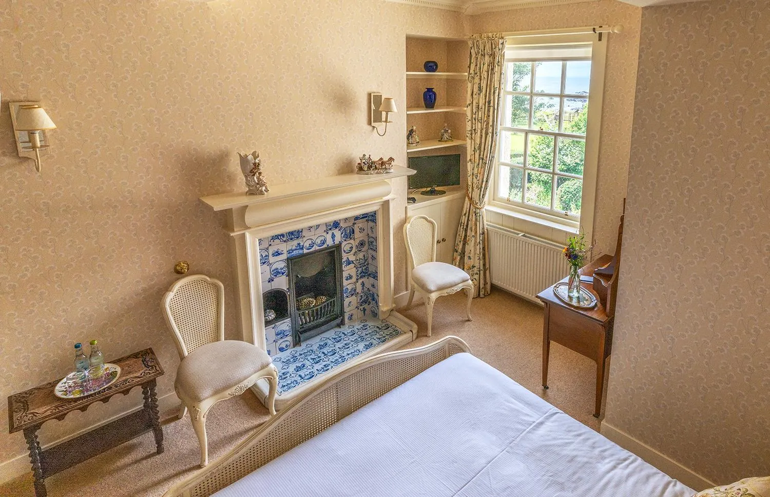 Bedroom, Bed in Knockinaam Lodge