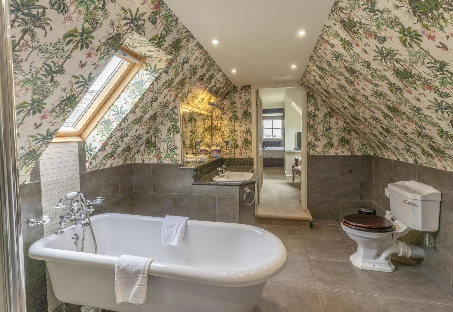 Bathroom in Knockinaam Lodge