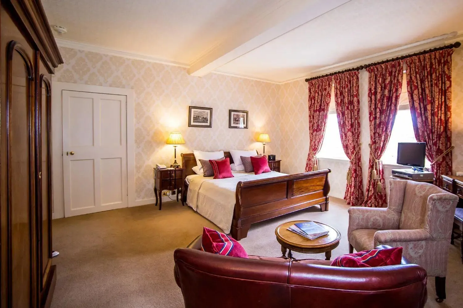 Bedroom, Bed in Knockinaam Lodge