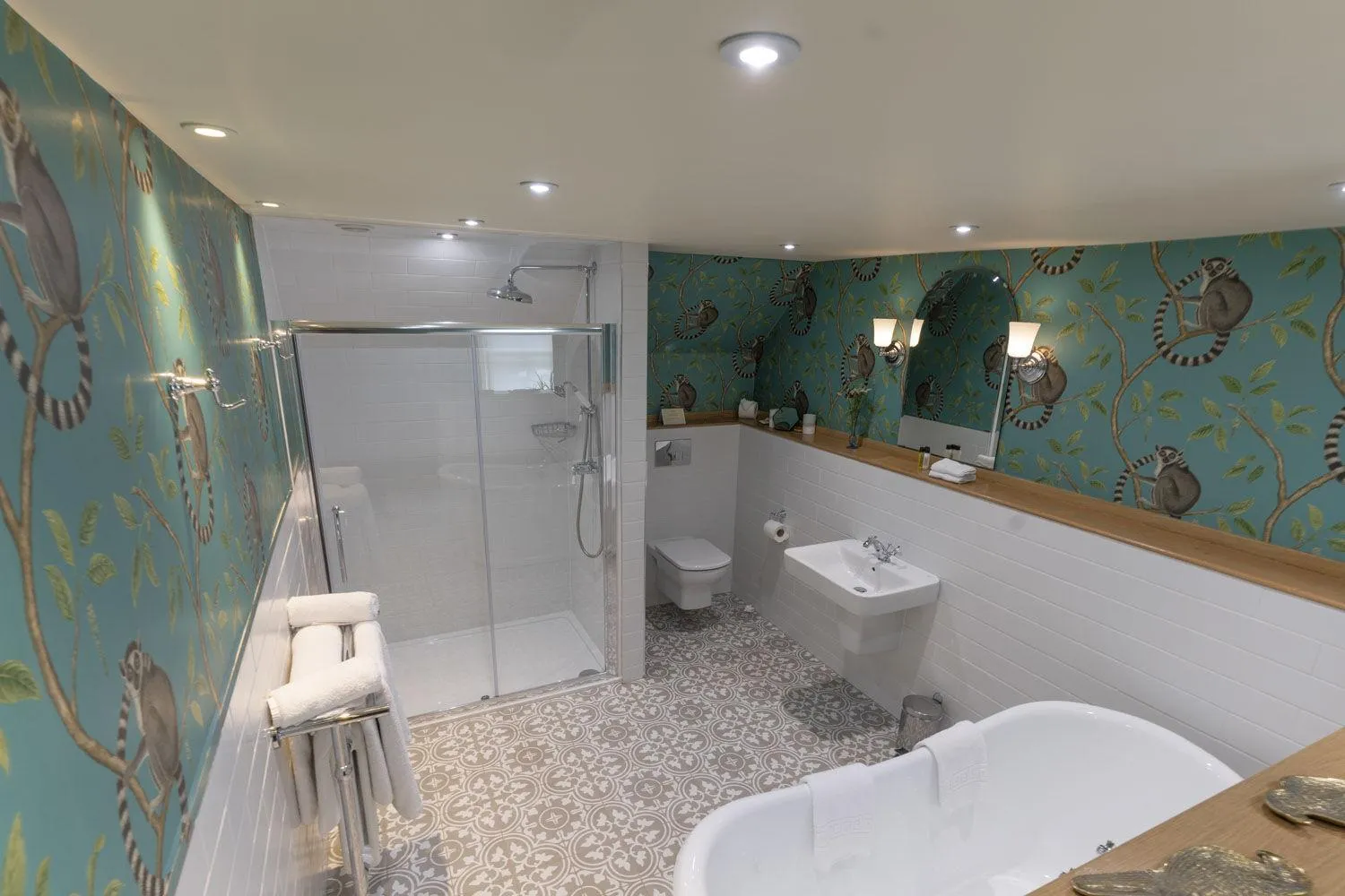 Bathroom in Knockinaam Lodge