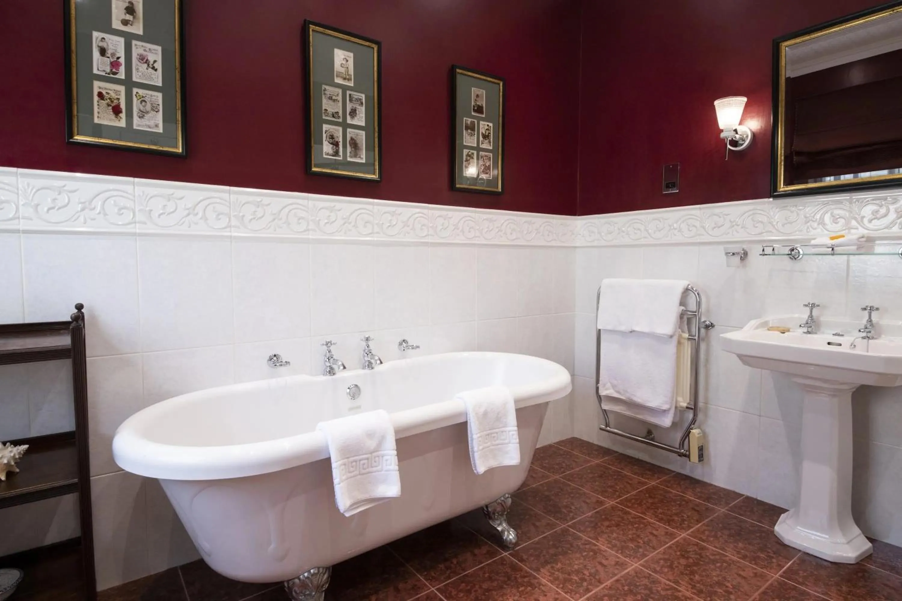 Bathroom in Knockinaam Lodge