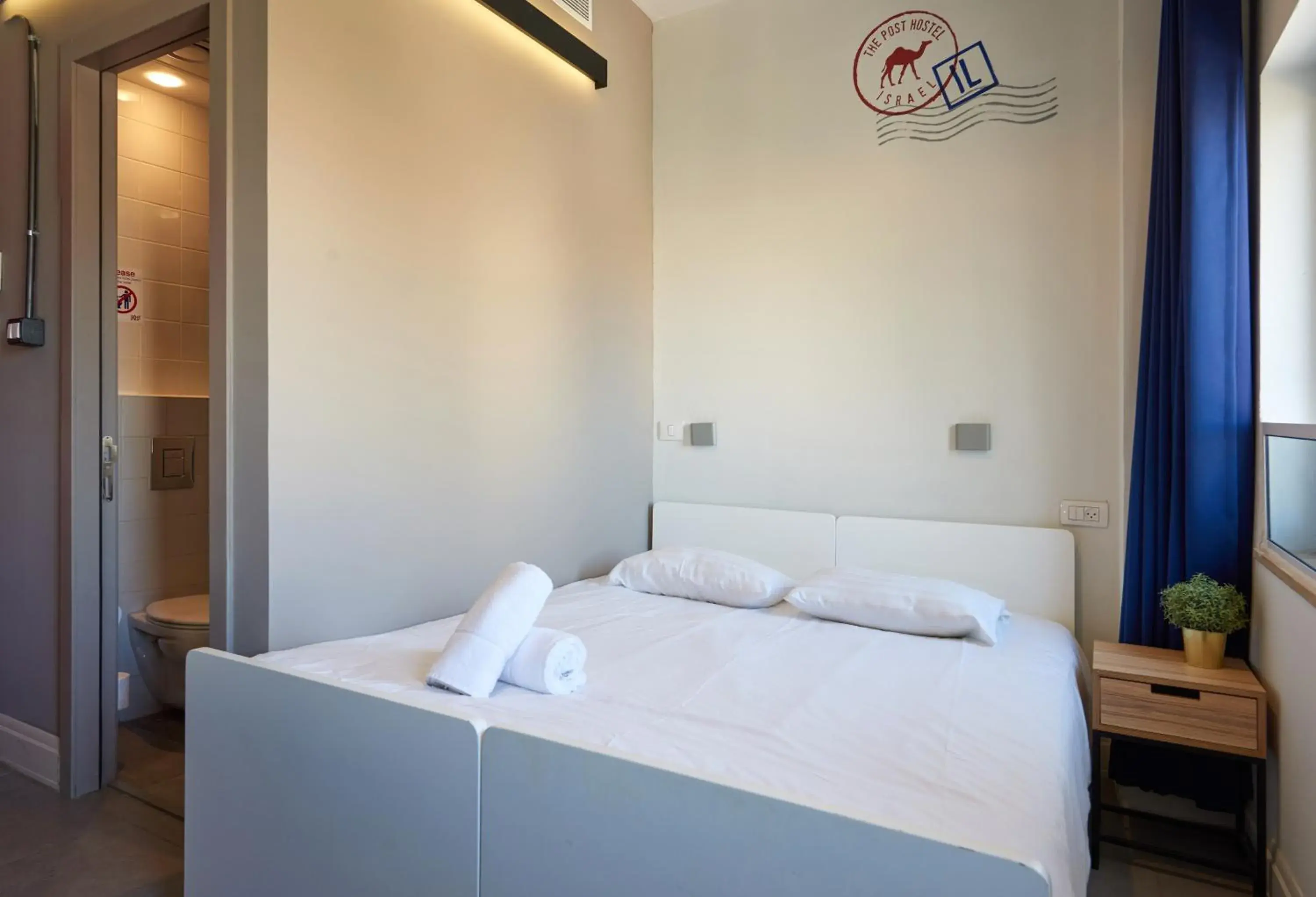 Double Room with Private Bathroom - single occupancy in The Post Hostel Jerusalem Double Room with Private Bathroom - single occupancy in The Post Hostel Jerusalem