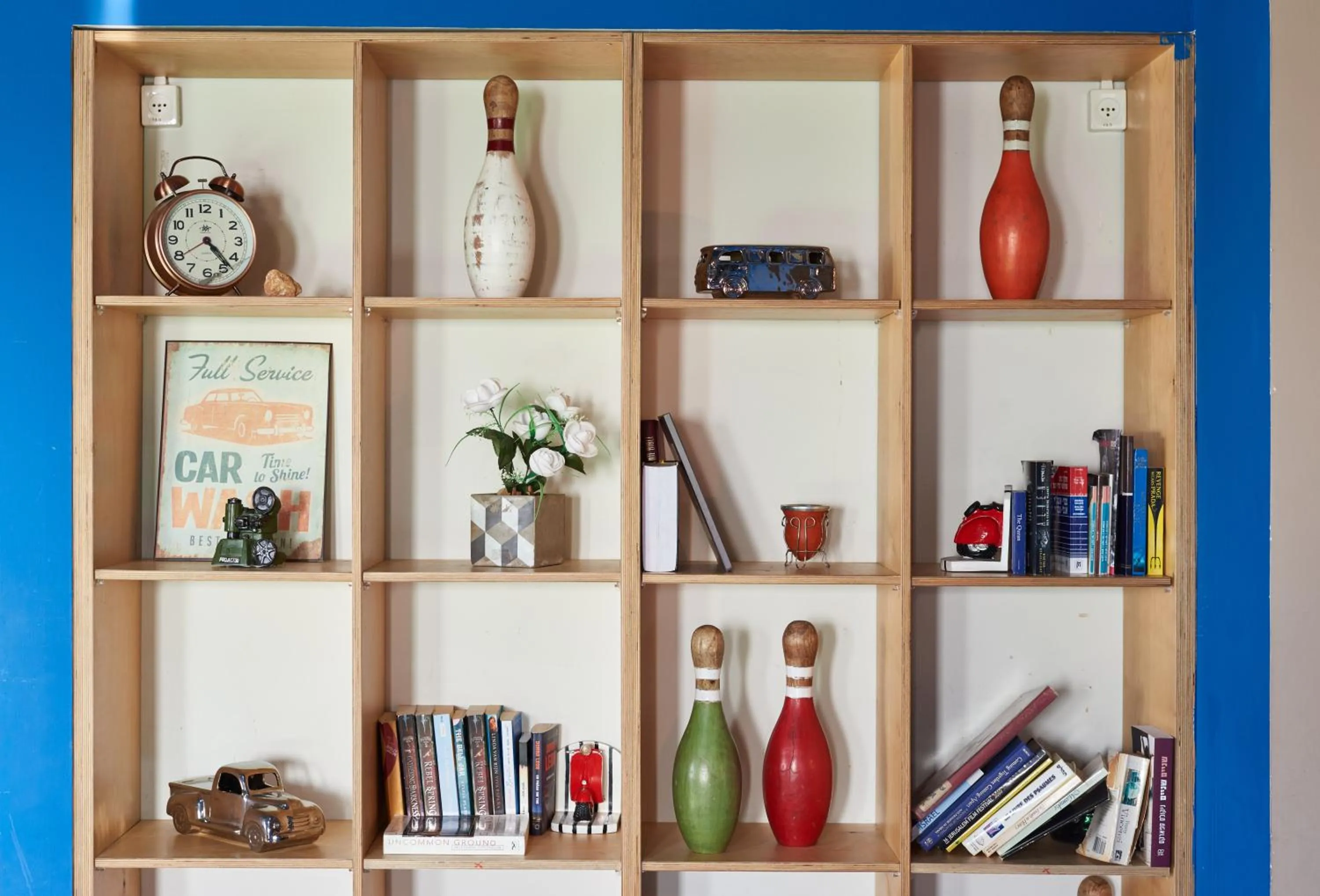 Communal lounge/ TV room in The Post Hostel Jerusalem