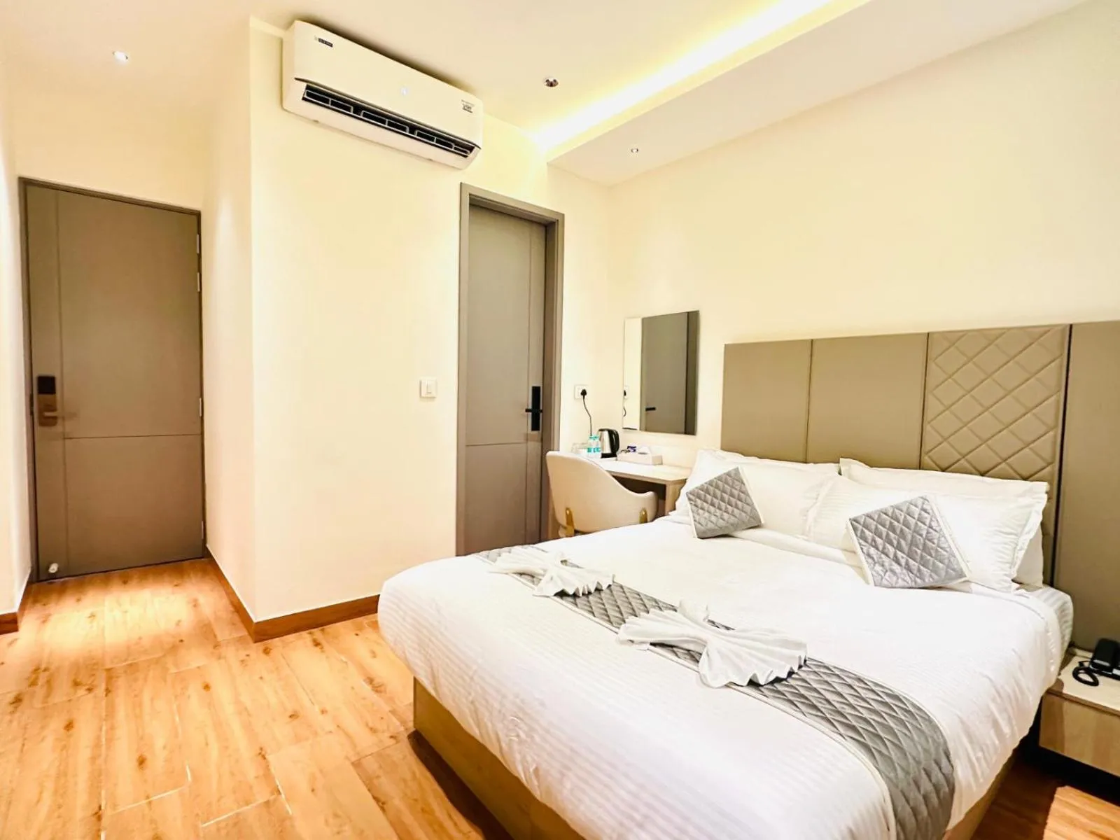 Standard Queen Room in Hotel Ritvis Elite