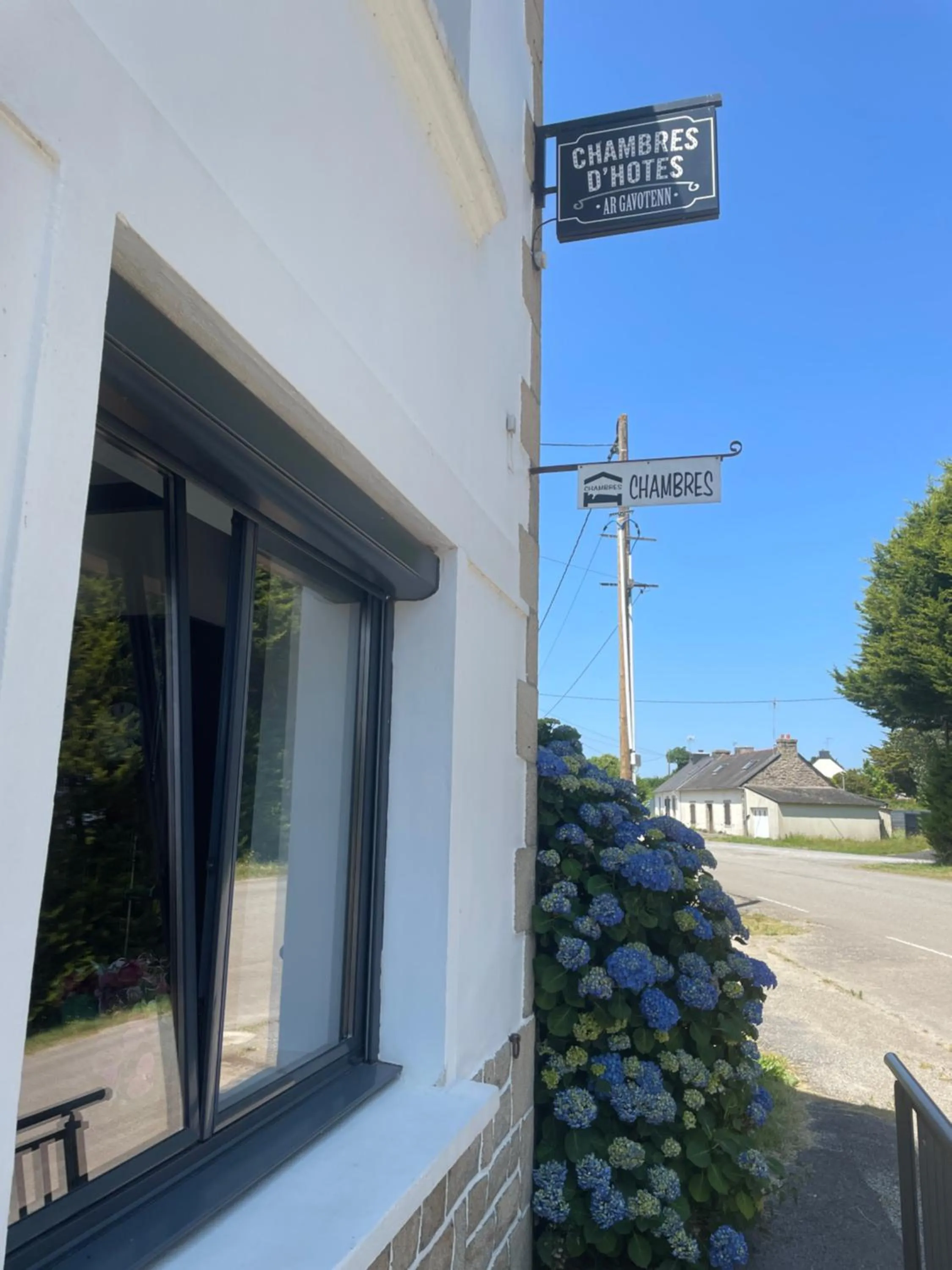 Facade/entrance in Ar-Gavotenn