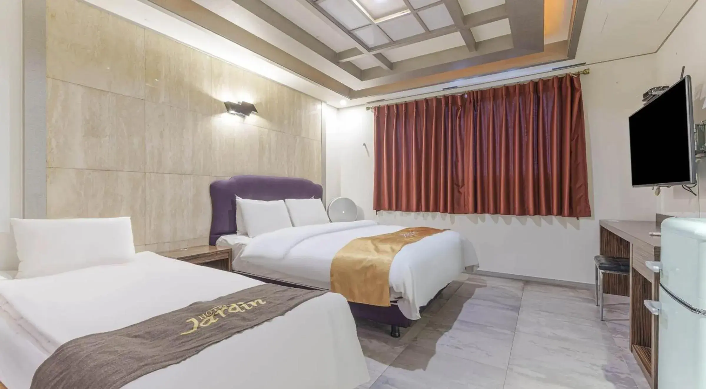 Triple Room in Jardin Hotel Triple Room in Jardin Hotel