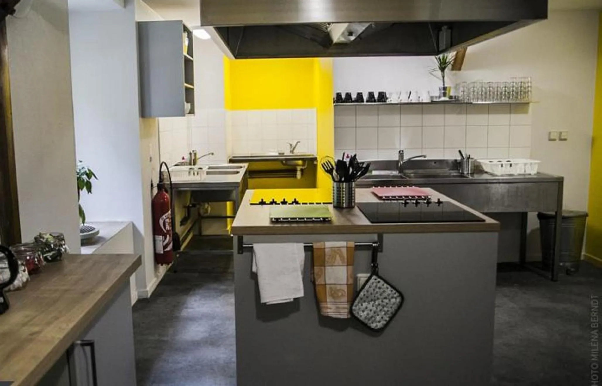 Communal kitchen in 1861 Châtel Hostel