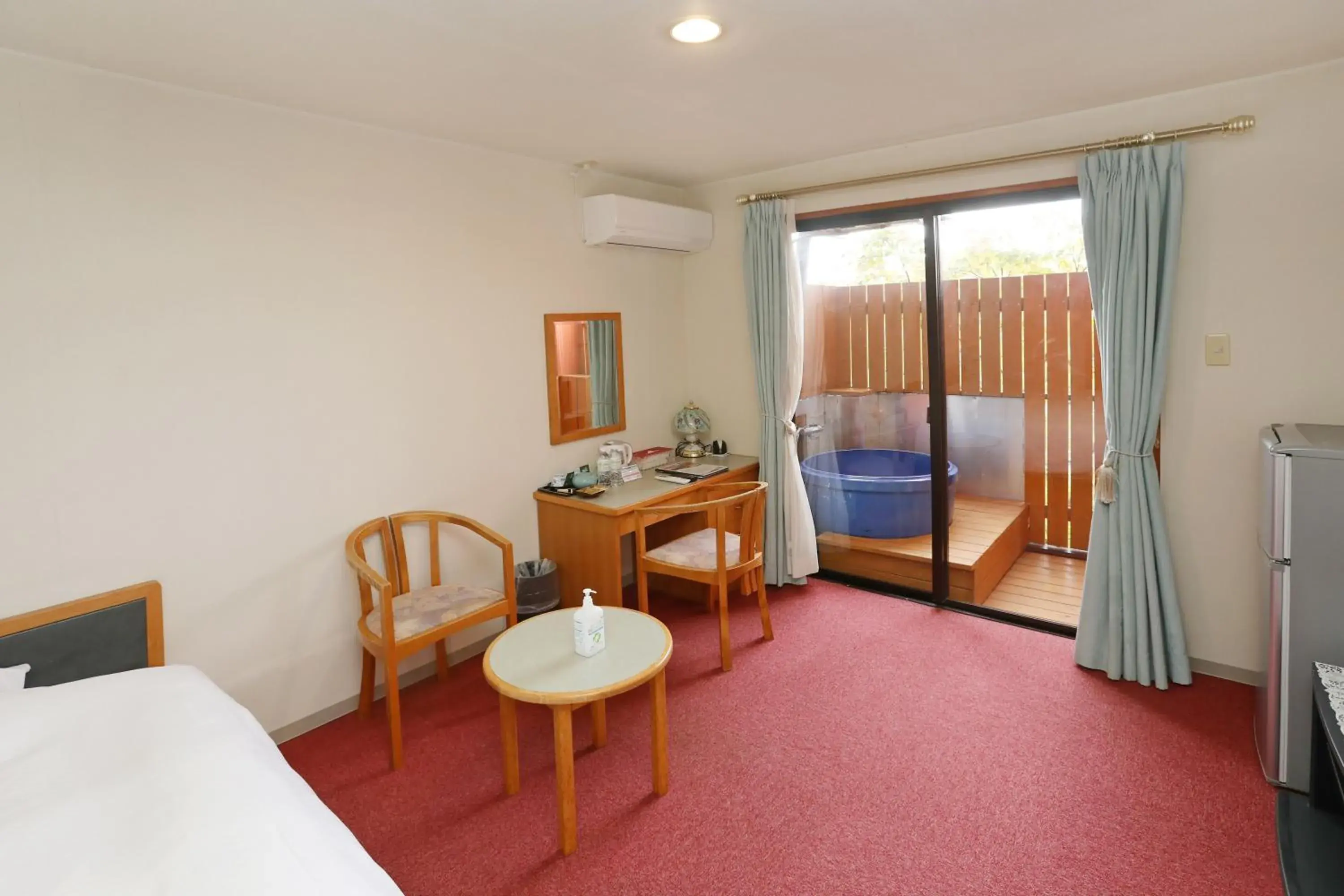 Twin Room with Terrace - single occupancy in Hotel Sunresort Shirahama Twin Room with Terrace - single occupancy in Hotel Sunresort Shirahama