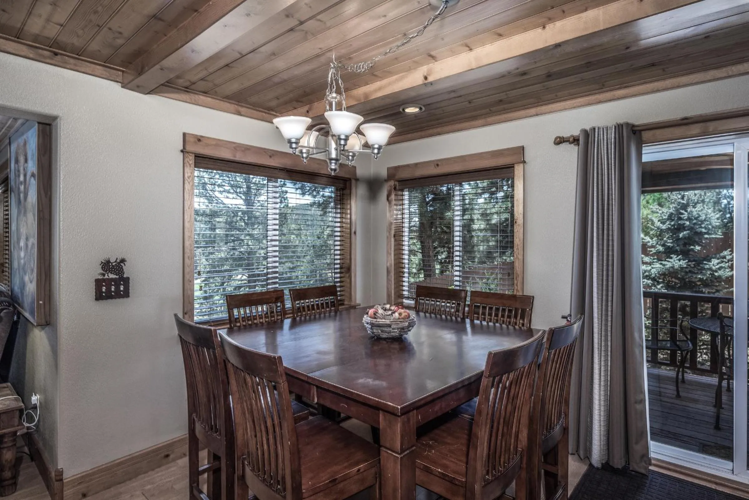 Double Elk Lodge