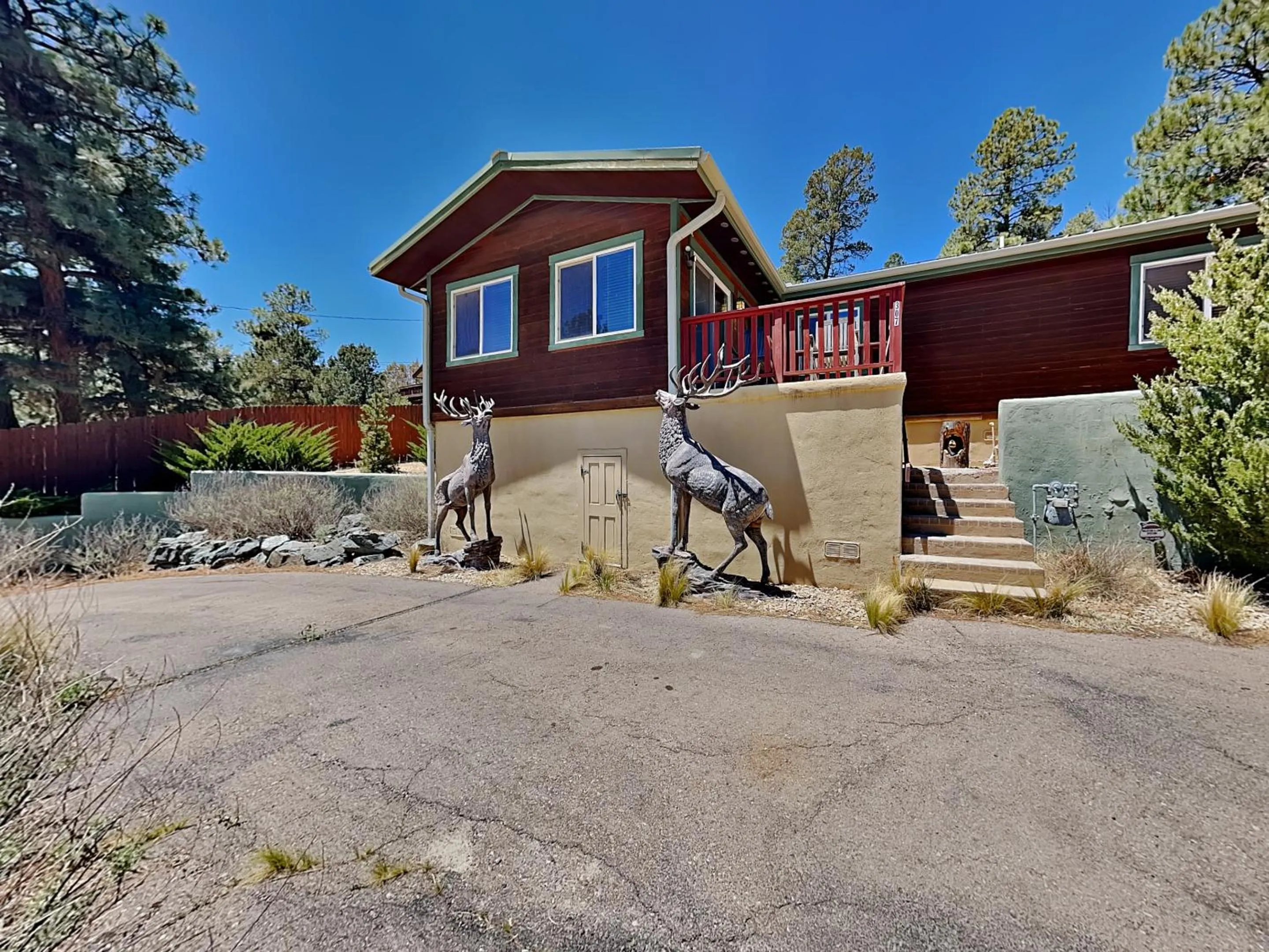Double Elk Lodge