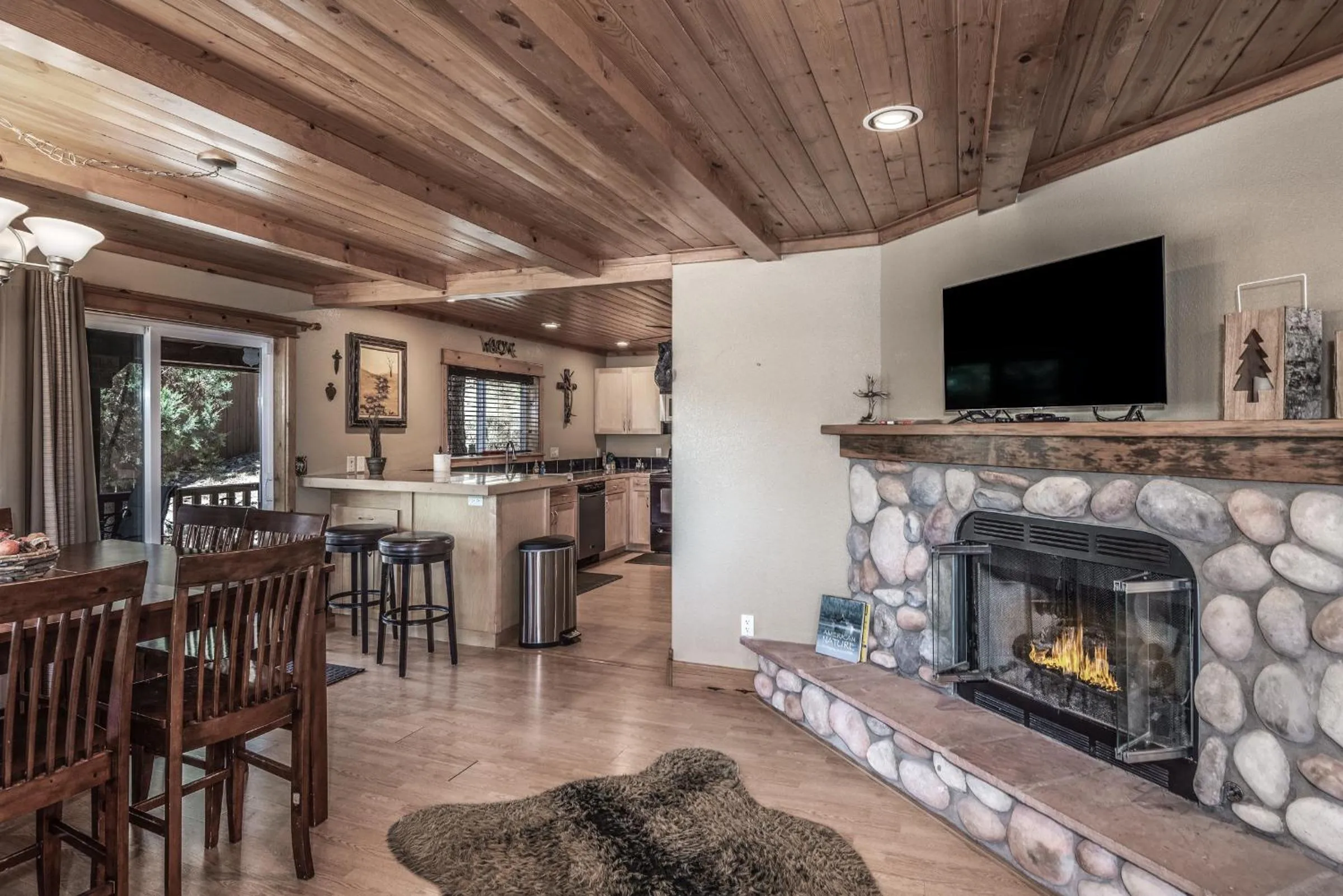 Double Elk Lodge