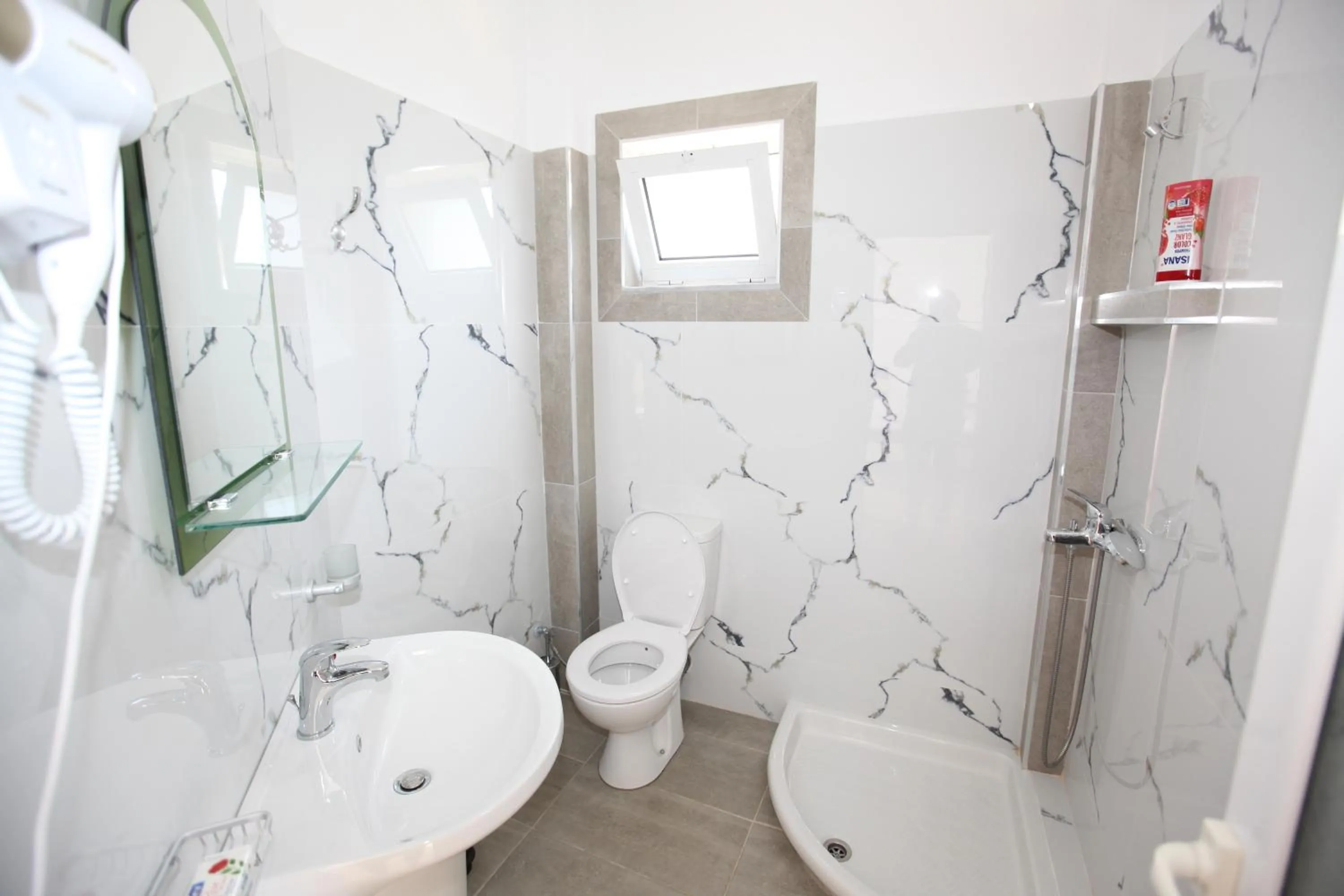 Bathroom in Hotel Real