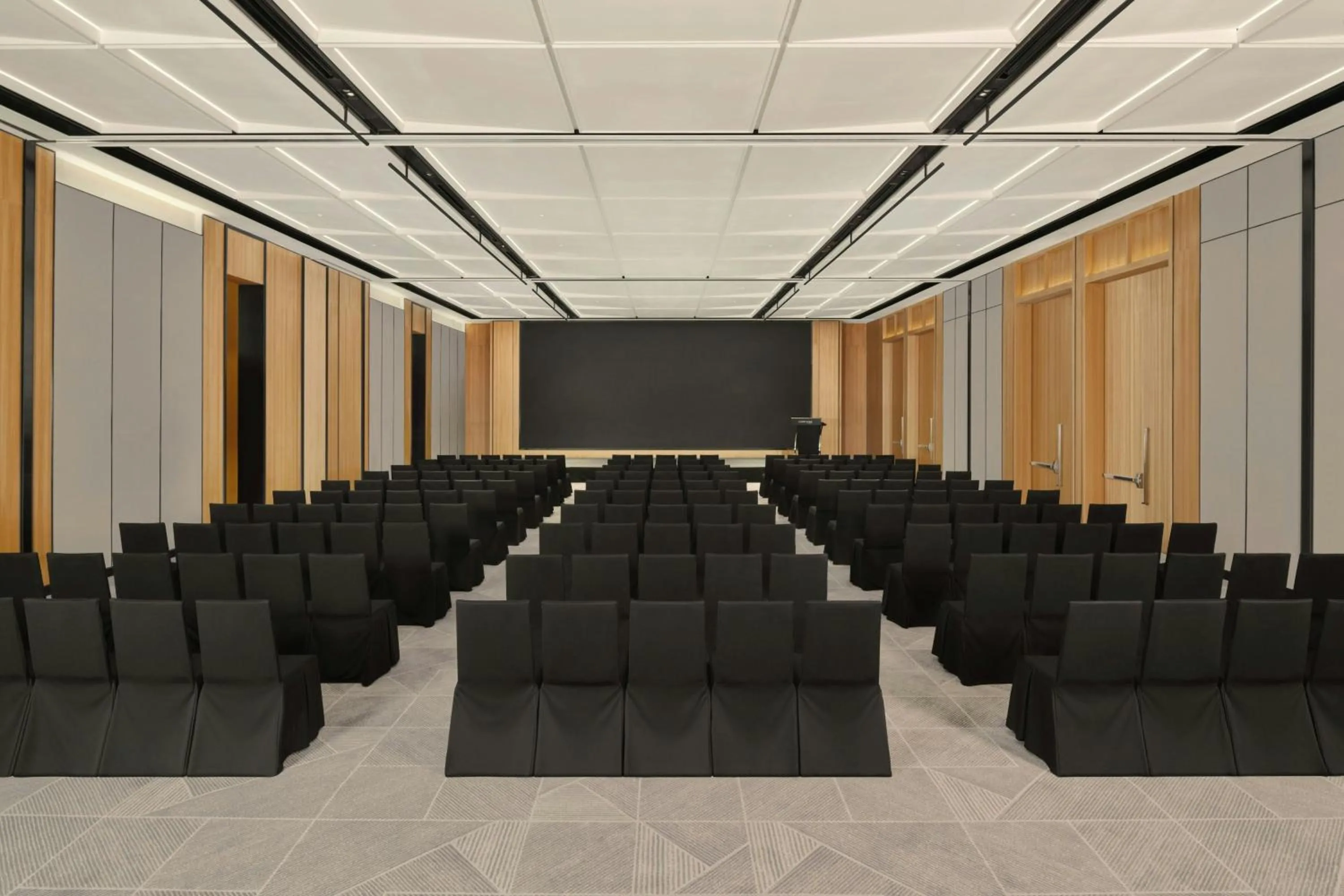 Meeting/conference room in Courtyard by Marriott Pyeongtaek