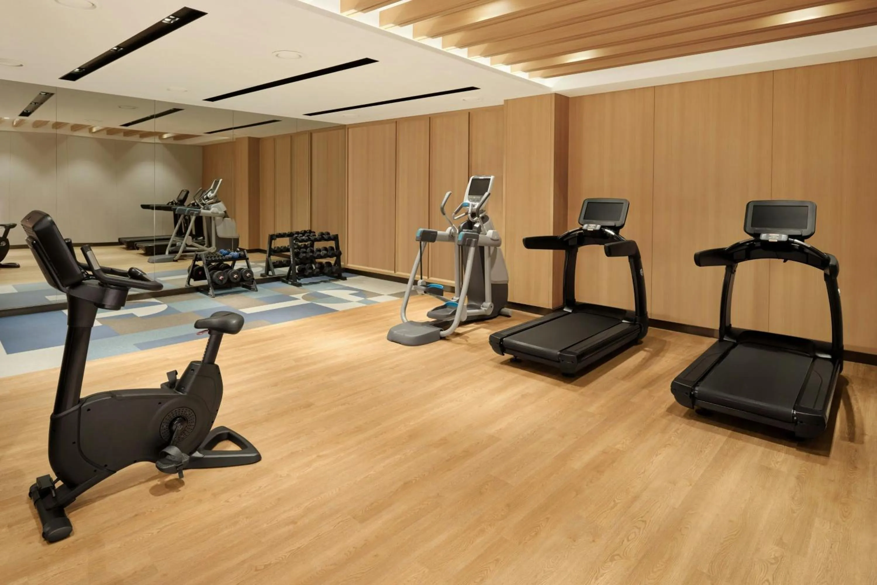 Fitness centre/facilities in Courtyard by Marriott Pyeongtaek