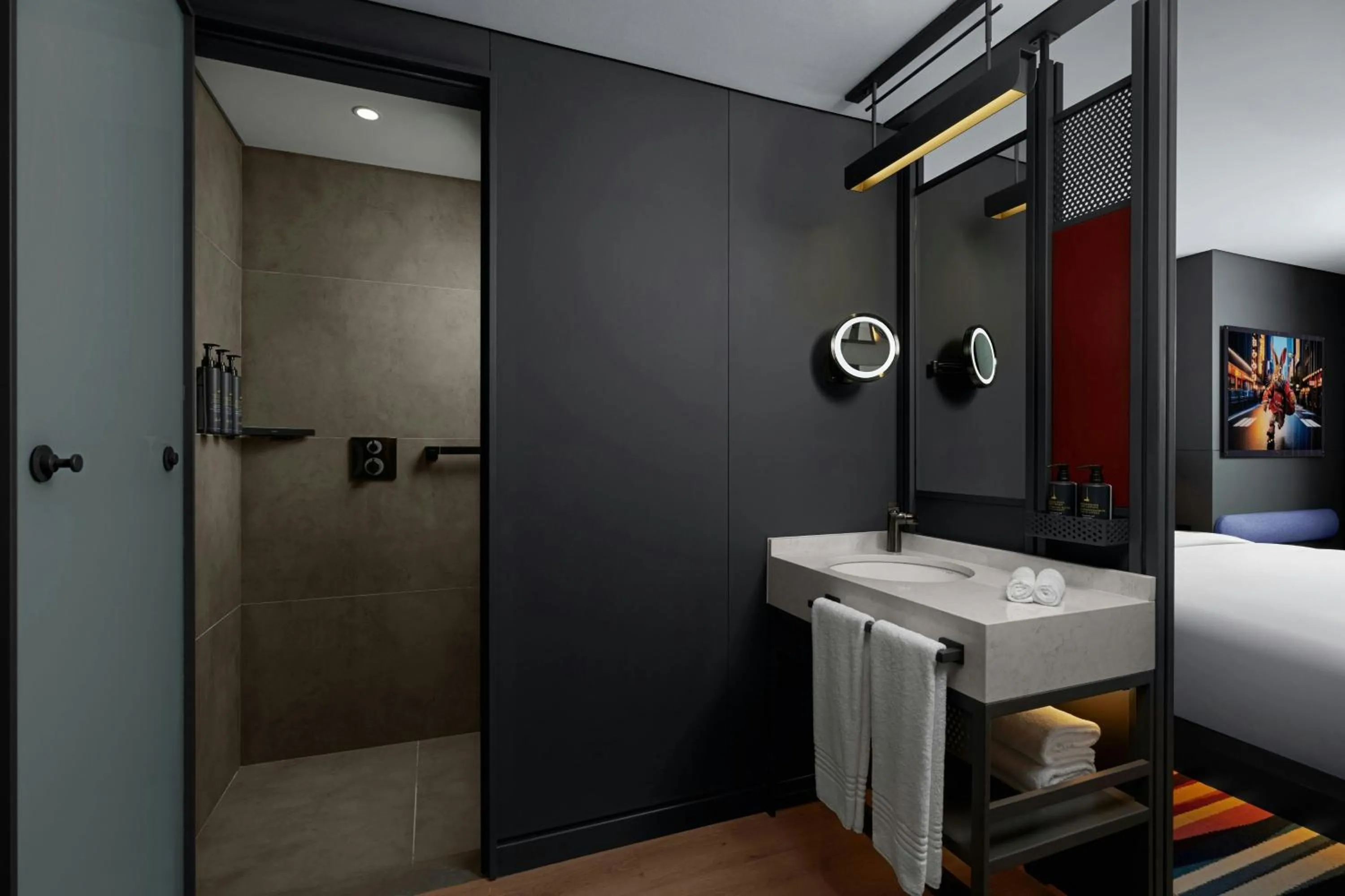 Photo of the whole room in Aloft Istanbul Karakoy