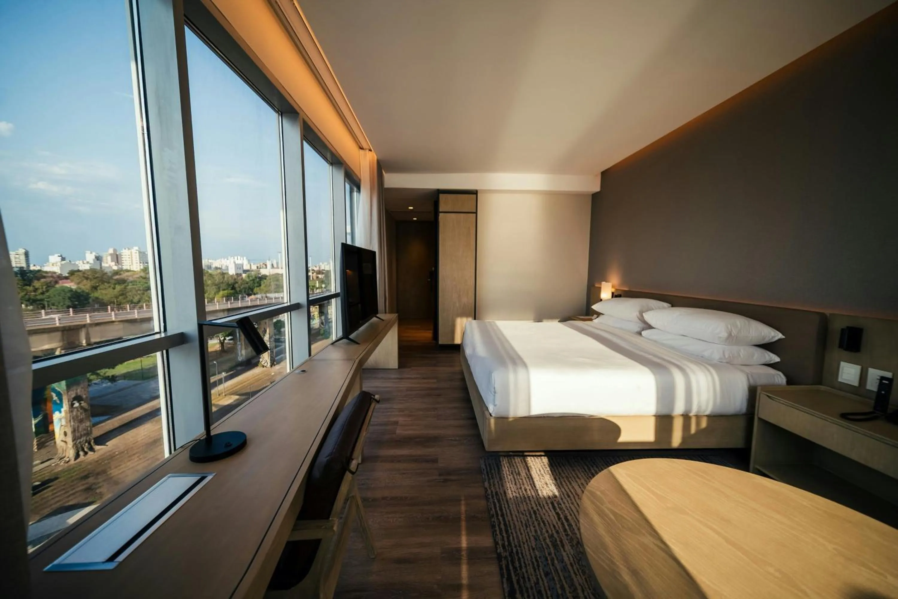 Photo of the whole room, Bed in Marriott Corrientes