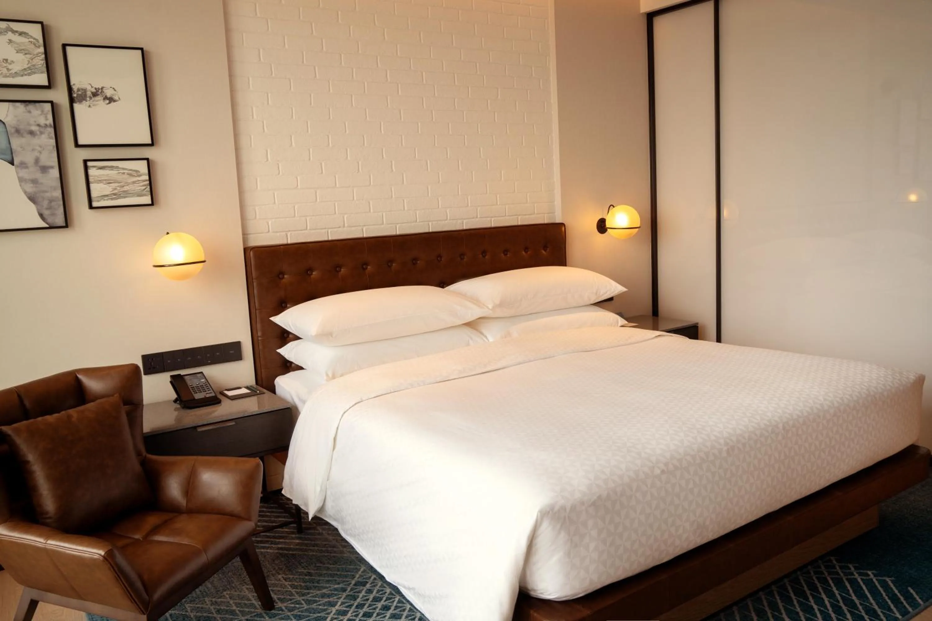 Bed in Four Points by Sheraton Rizhao