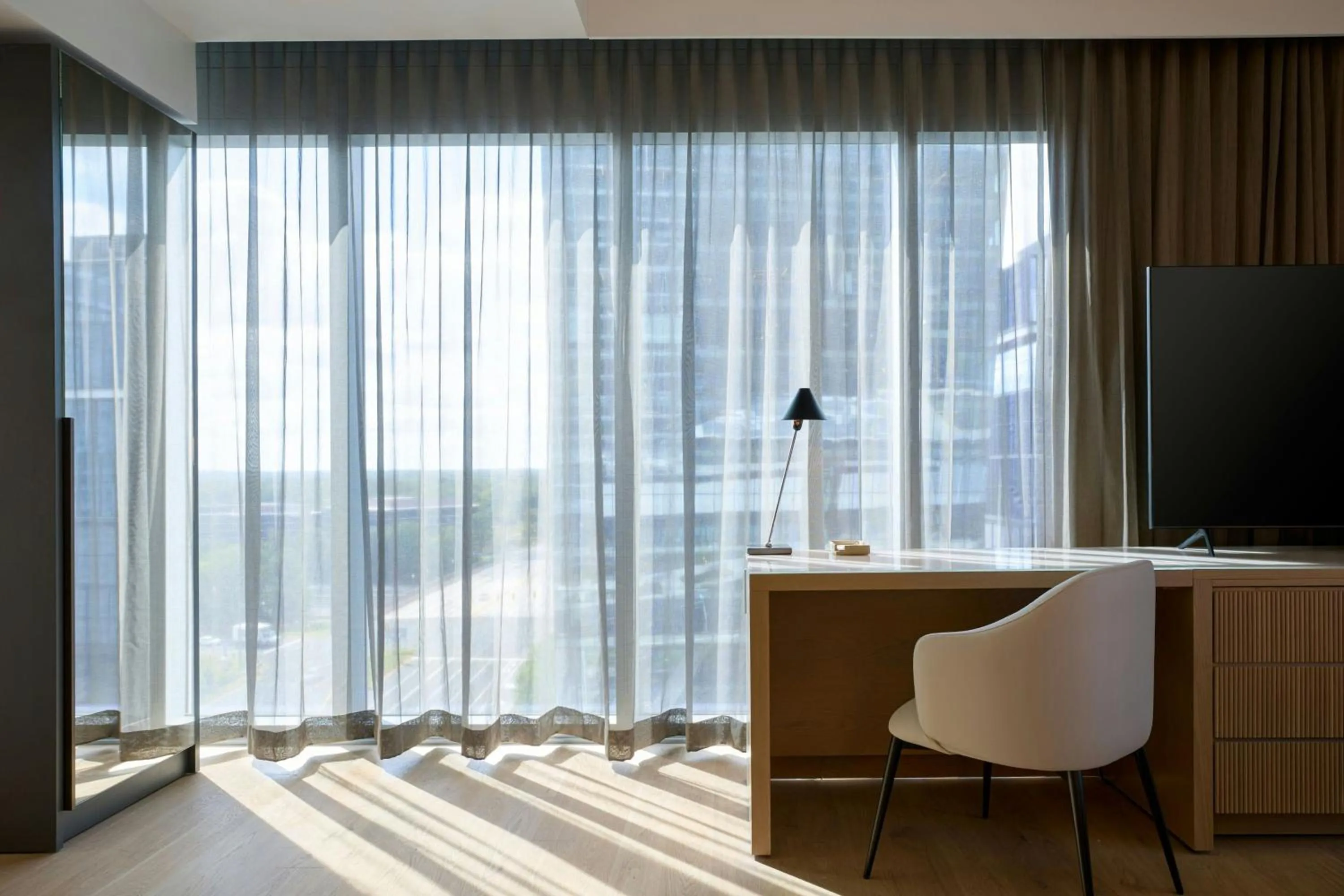 Living room in JW Marriott Reston Station