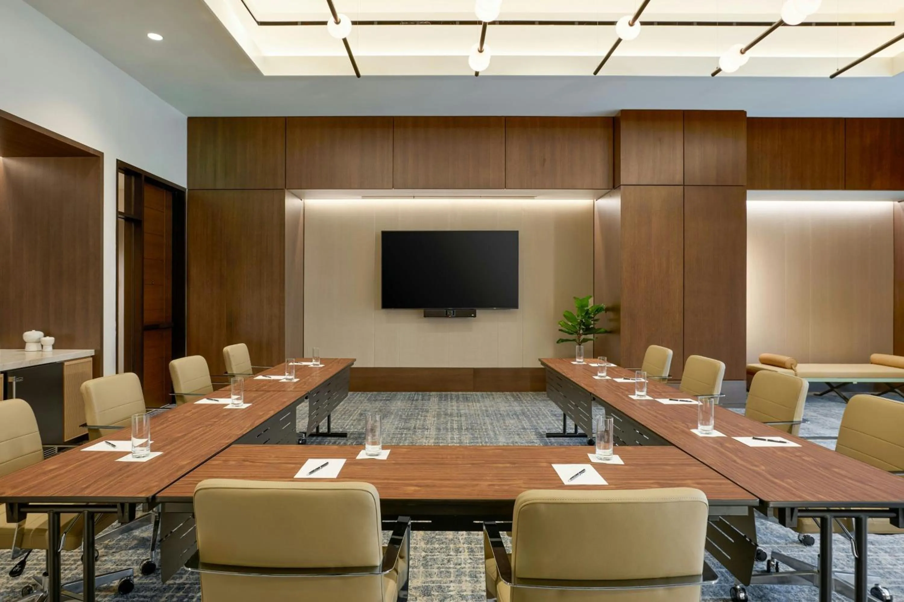 Meeting/conference room in JW Marriott Reston Station