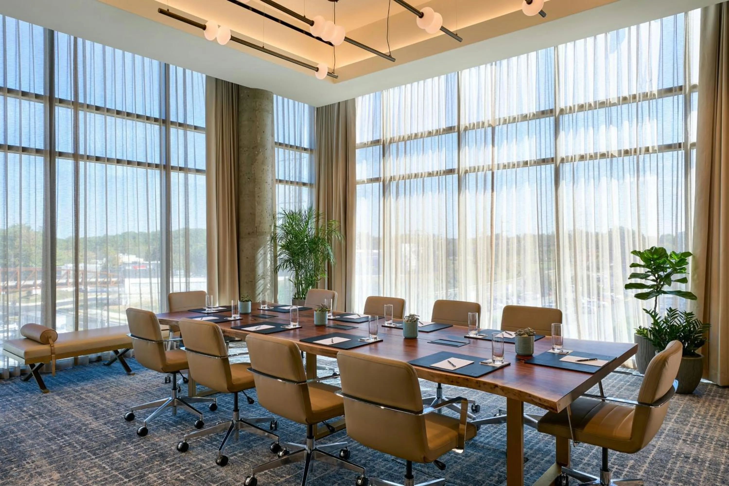 Meeting/conference room in JW Marriott Reston Station