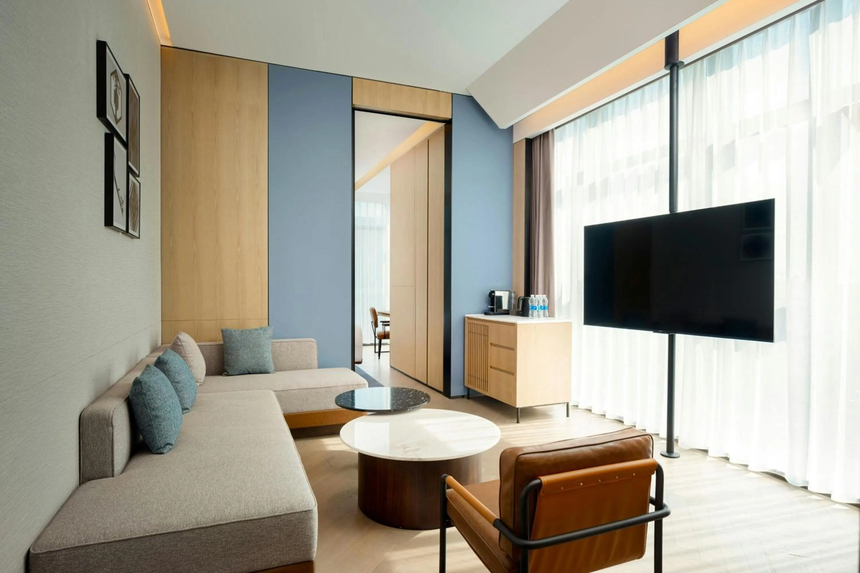 Photo of the whole room in Four Points by Sheraton Suzhou Gusu