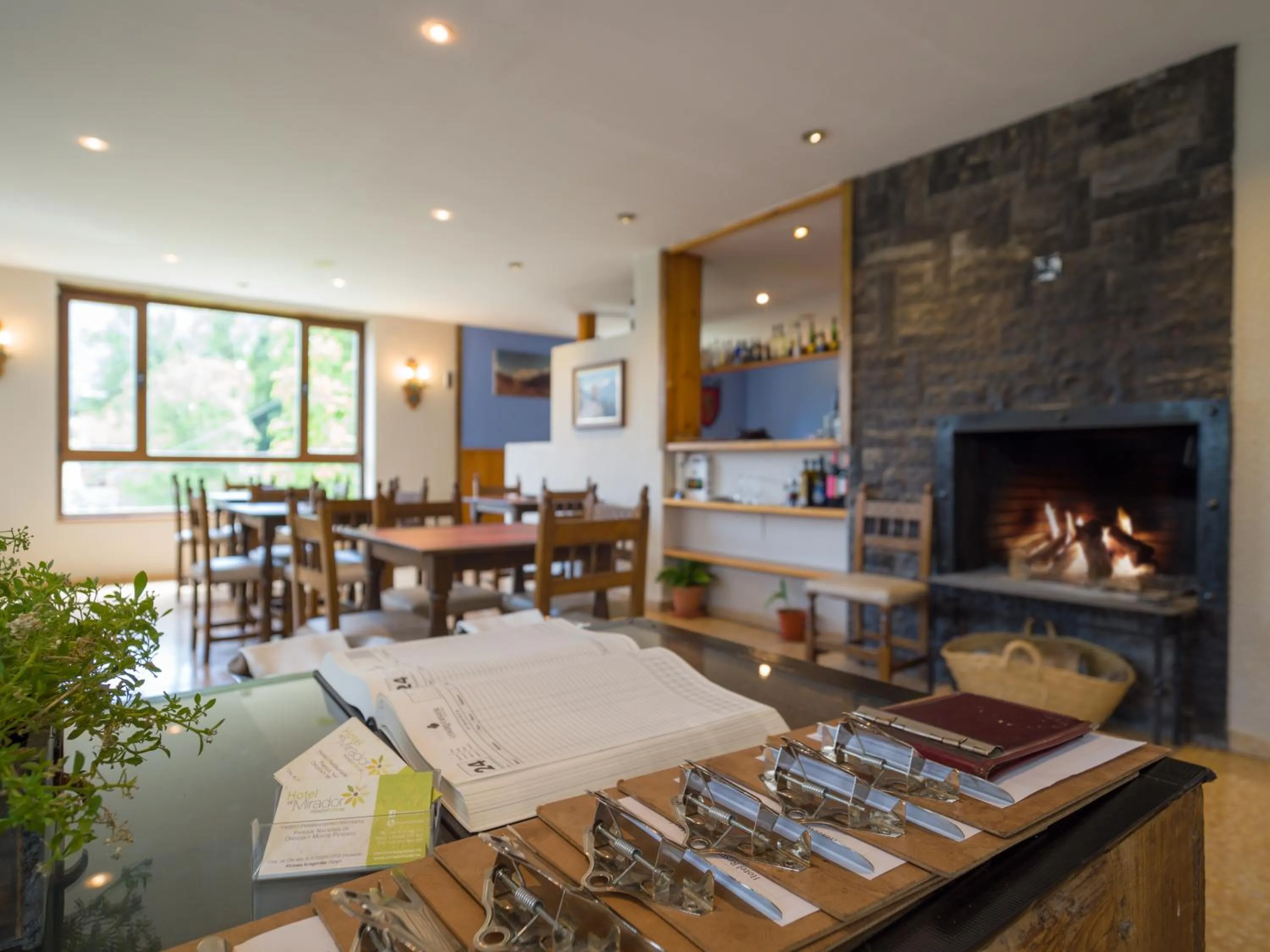 Restaurant/places to eat in Hotel de Montaña El Mirador