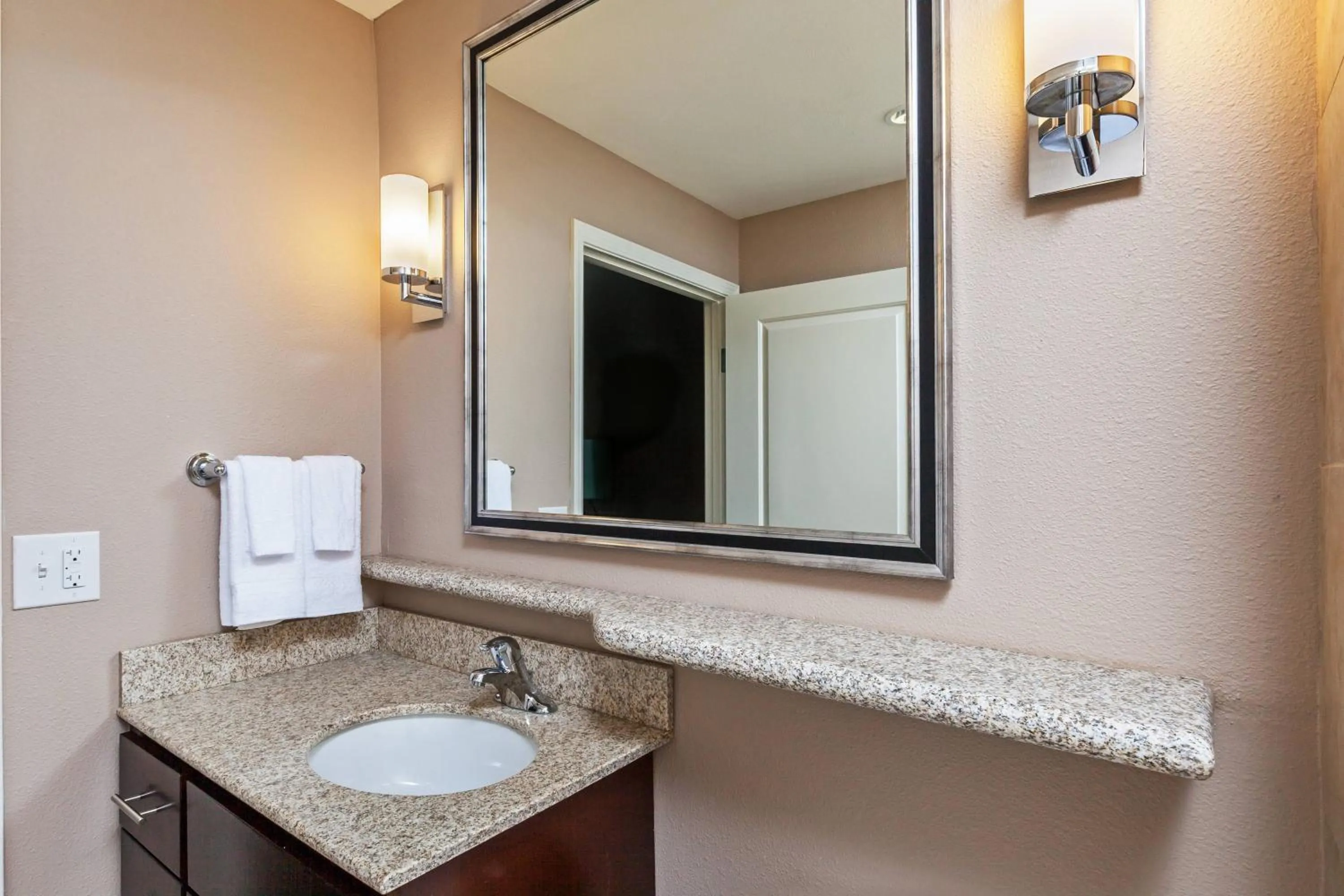Bathroom in TownePlace Suites by Marriott Abilene Northeast