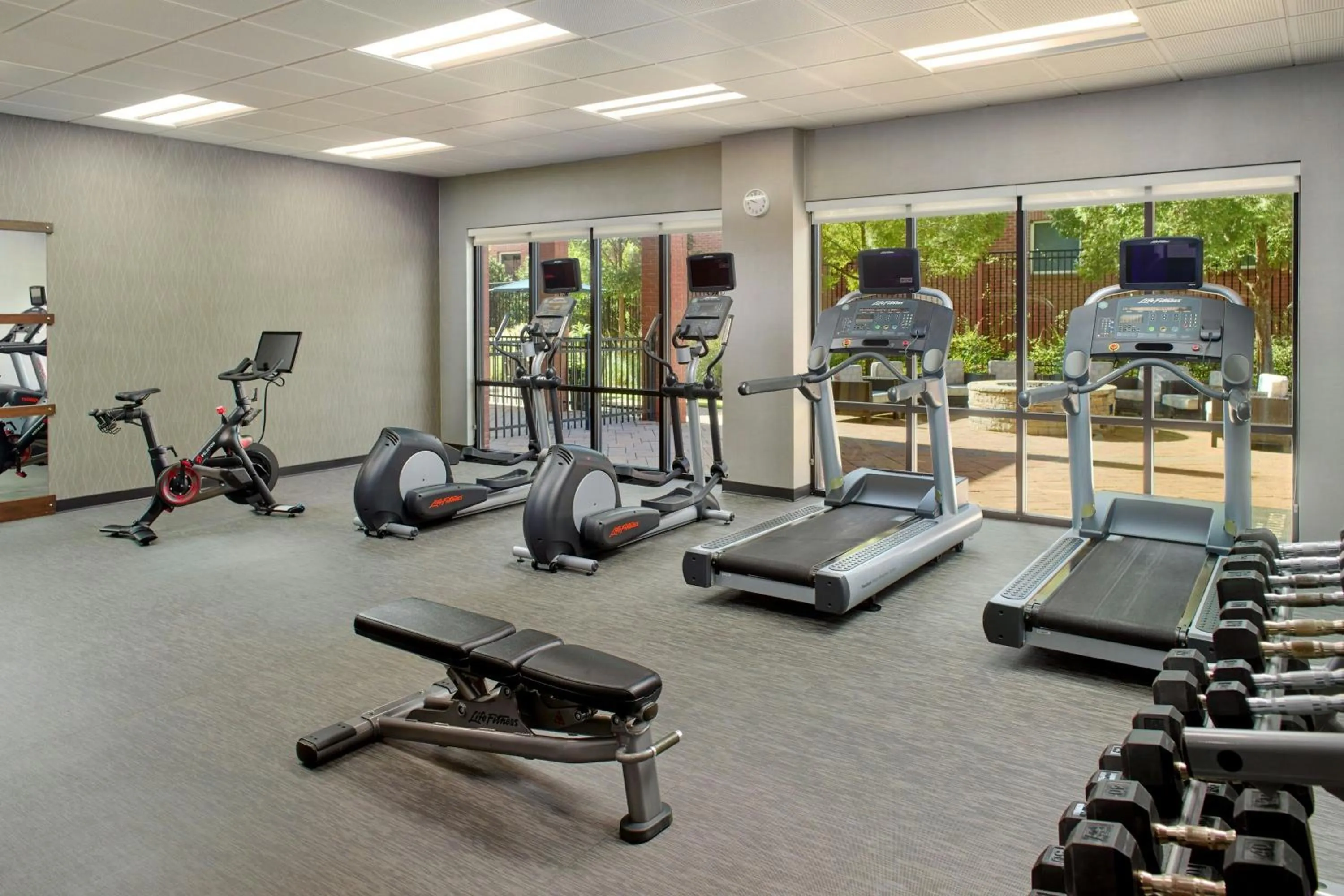 Fitness centre/facilities in Courtyard by Marriott Carrollton