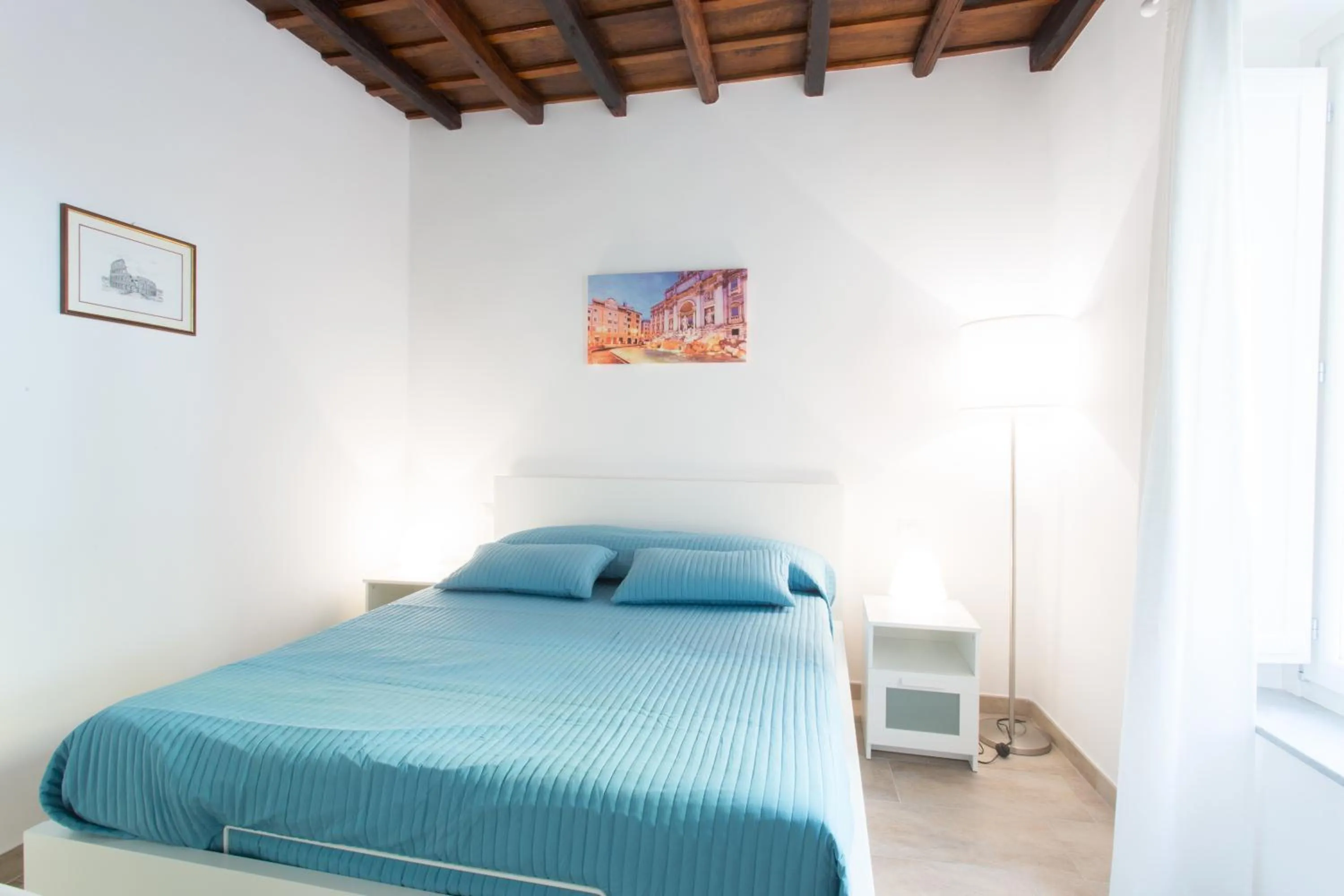 Photo of the whole room, Bed in Domenichino Luxury Home