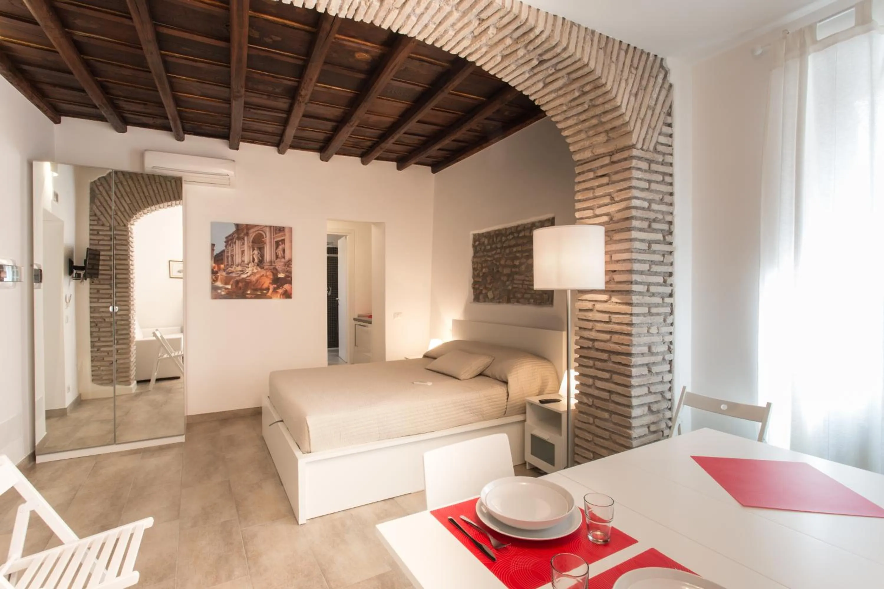 Photo of the whole room, Bed in Domenichino Luxury Home