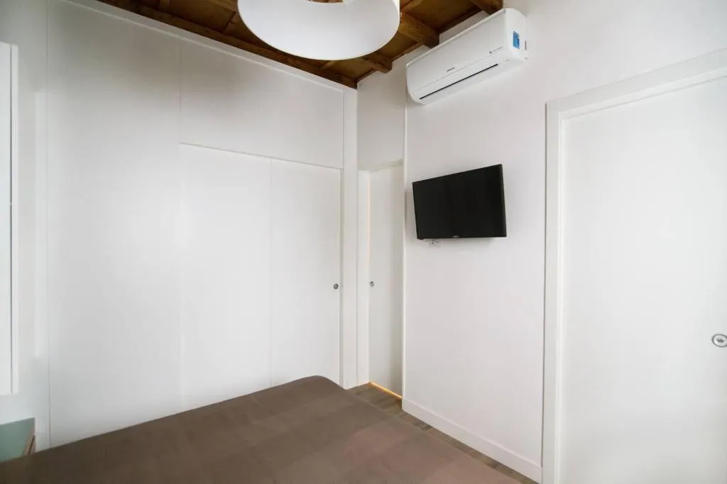 Domenichino Luxury Home