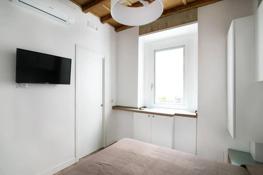 Bed in Domenichino Luxury Home