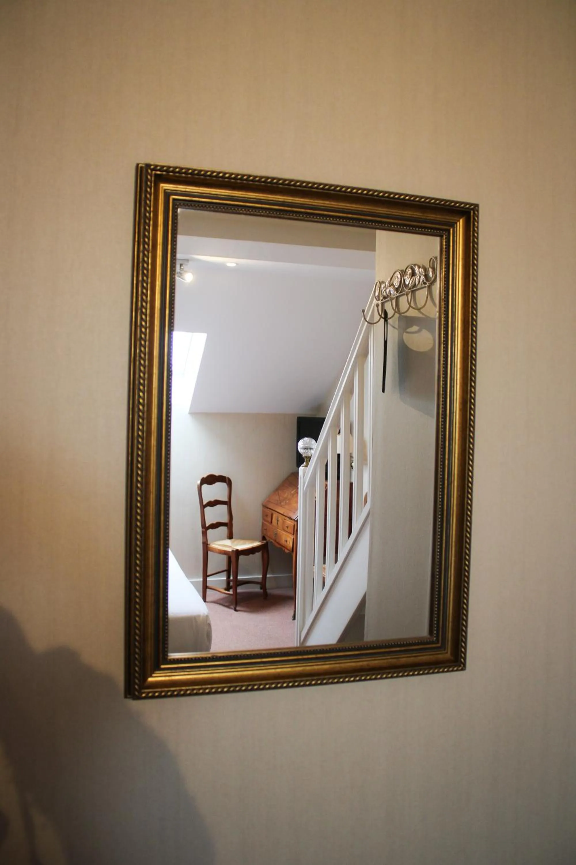 Bedroom in Hotel La Villa Fleurie